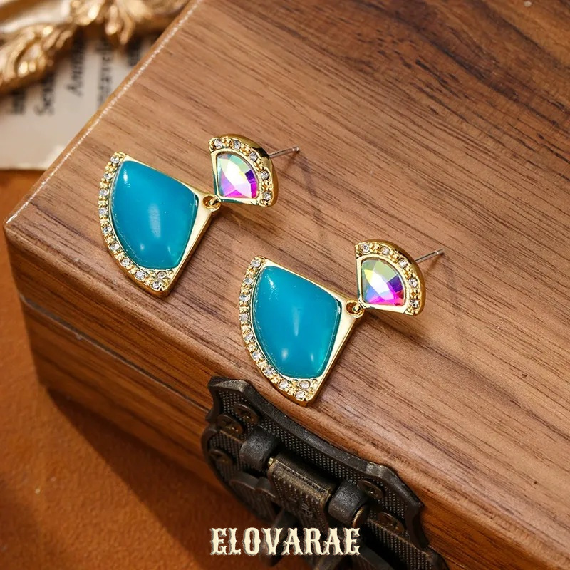 Evadne Petal Sculptural Stud Earrings product image 7