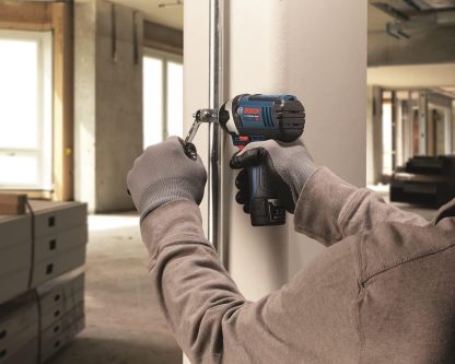 Bosch CLPK22-120 Kit combinado de 2 herramientas de 12 V máx. con Taladro/Atornillador de 3/8", Atornillador de impacto y (2) baterías de 2.0 Ah