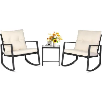 Set de bistró mecedor para exteriores de 3 piezas: muebles de mimbre negro, sillas para porche y mesa de centro de cristal.