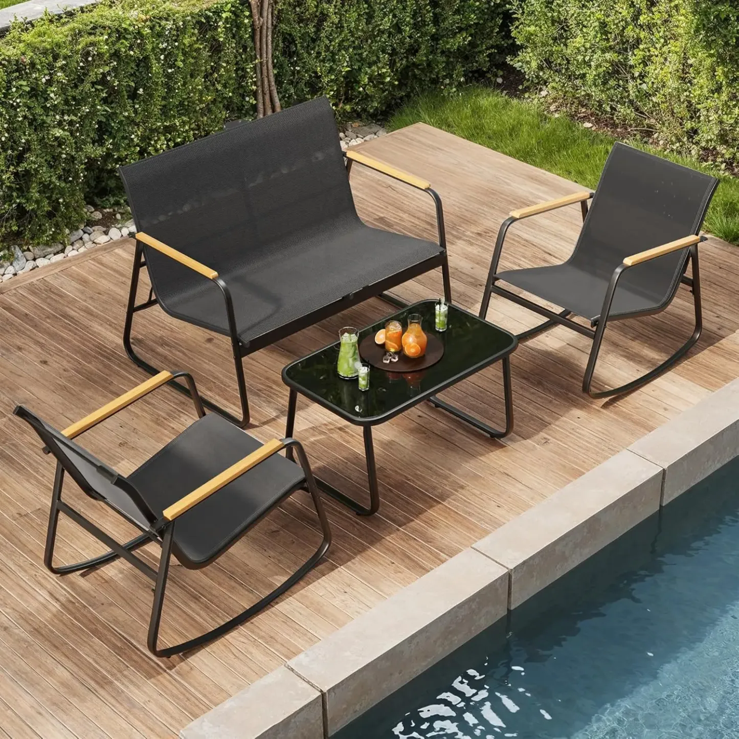 Juego de muebles de patio modernos de 4 piezas, resistente conjunto para zona de conversación: resistente a la intemperie, estable y con reposabrazos de madera; incluye 2 mecedoras y mesa de centro para patio o balcón.