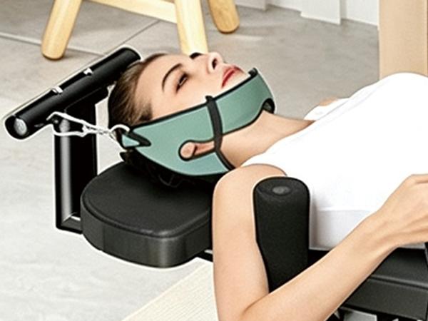 Electric Spinal Decompression Table for Back Pain Relief, 440LB Capacity Gym/Bedroom/Office Equipment, Motorized Unisex Stretcher with Neck Extension for Sciatica & Herniated Disc Lumbar Support, Adjustable, Pu Leather