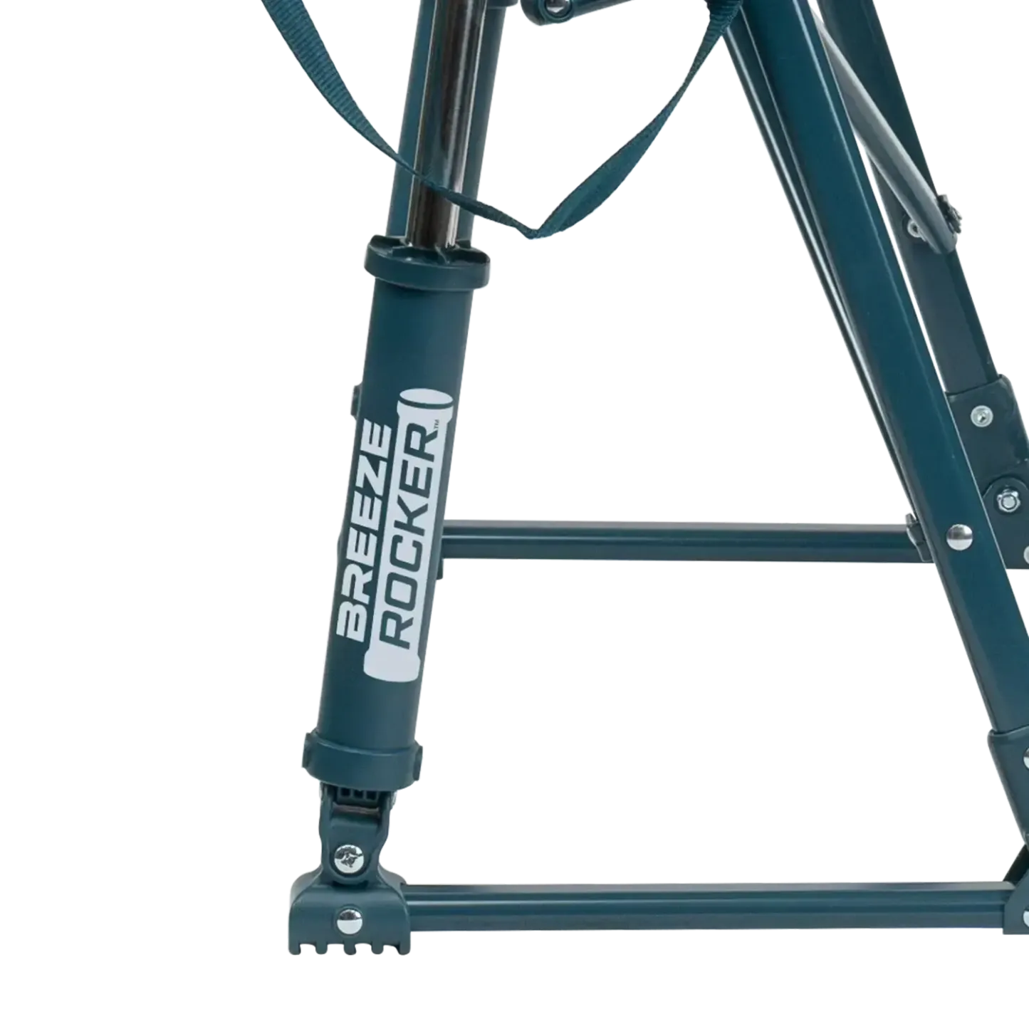 Silla GCI Outdoor BreezeRocker con mecanismo de balanceo por resorte y respaldo de malla, color verde azulado y negro.