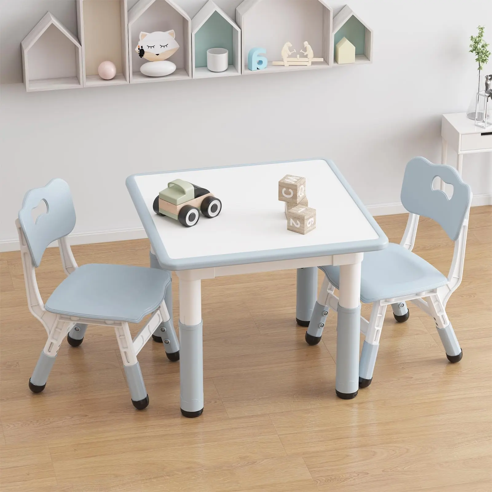 Conjunto de mesa ajustable y 2 sillas con superficie estilo grafiti; ideal para leer, dibujar, jugar y comer; diseñado para niños pequeños con función de altura regulable.