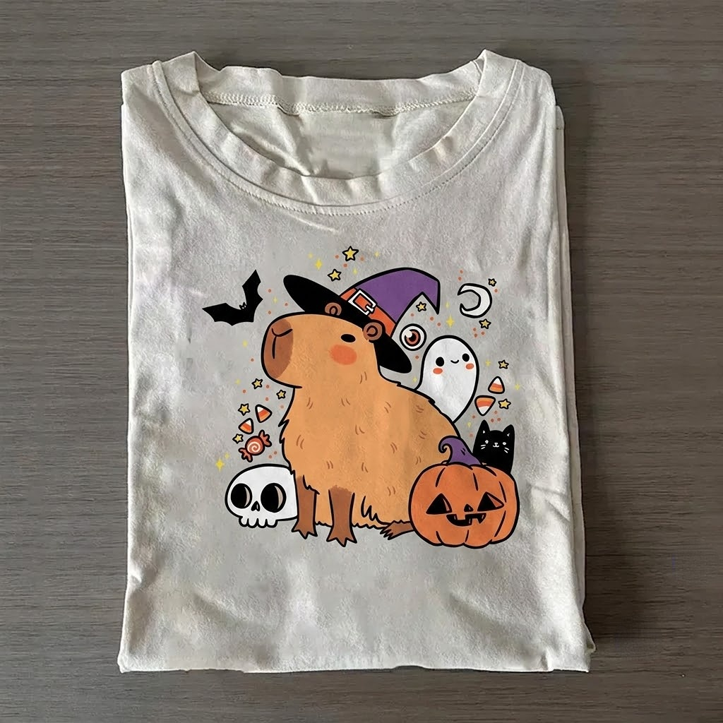 Cute halloween capybara T-Shirt