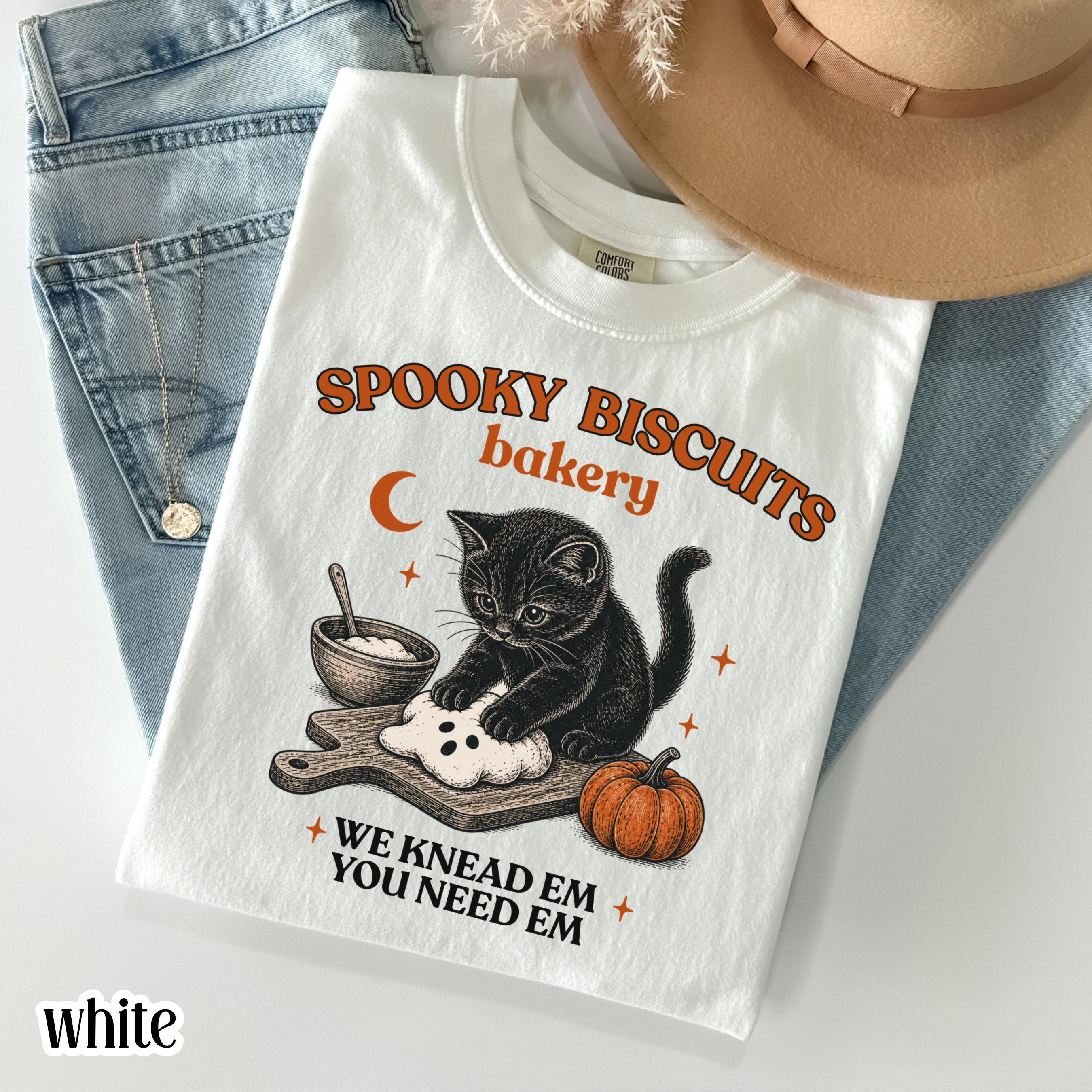 Spooky and Cute Black Cat Halloween T-Shirt – Vintage Pumpkin Graphic Unisex Fall Tee