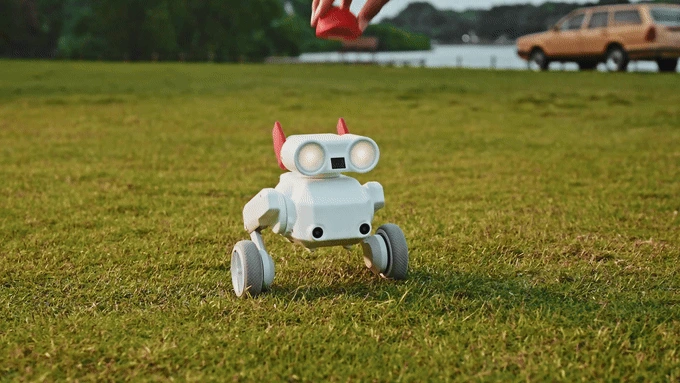All-terrain AI tracking camera robot overview 1