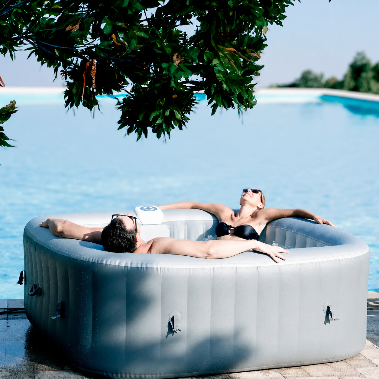4-6 Person Inflatable Hot Tub with 130 Bubble Jets