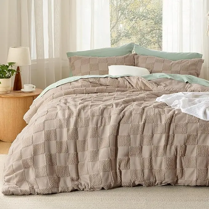 Boho Tufted Bed Set-3 Pieces, 1 Plaid Geometric Comforter and 2 Pillow Shams