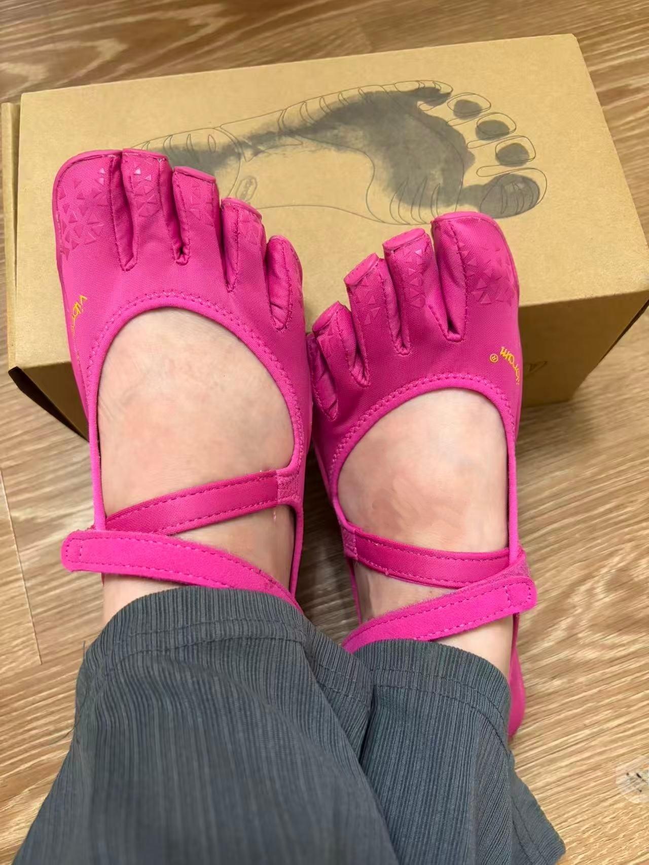V-You Know Women's 5-Toe Separated Barefoot Minimalist Slip-On Flats, Pink Breathable Flexible Thin-Sole Shoes with Grip Texture, for Yoga, Pilates, US-Style Casual Fitness Training Footwear, Barefoot Shoes