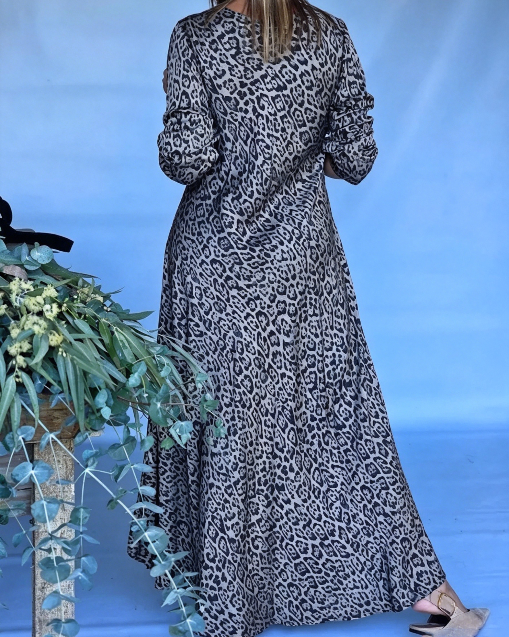 Casual Loose Long Sleeve Leopard Print Maxi Dress