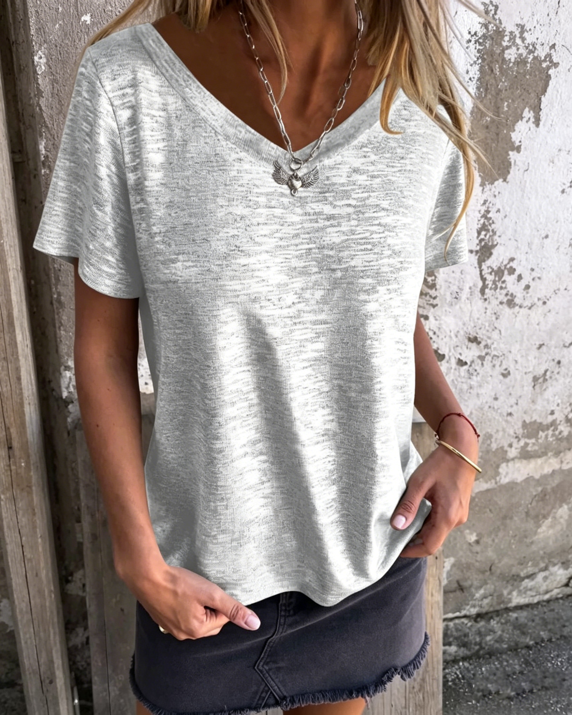 Women's Hot Stamping Round Neck Short-sleeved V Neck T-shirt