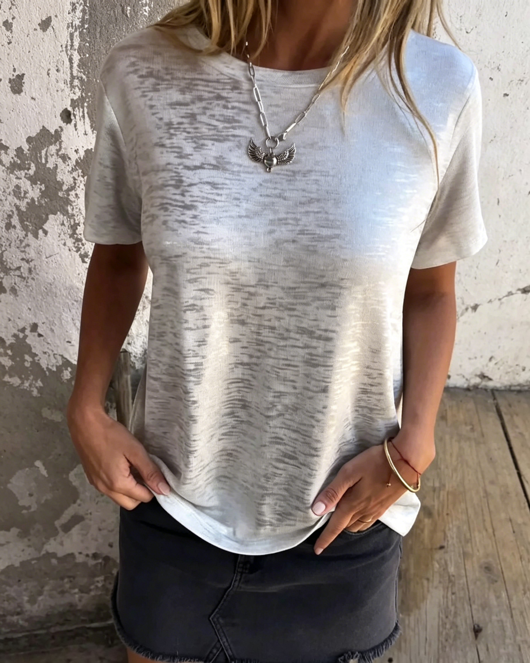 Women's Hot Stamping Round Neck Short-sleeved V Neck T-shirt