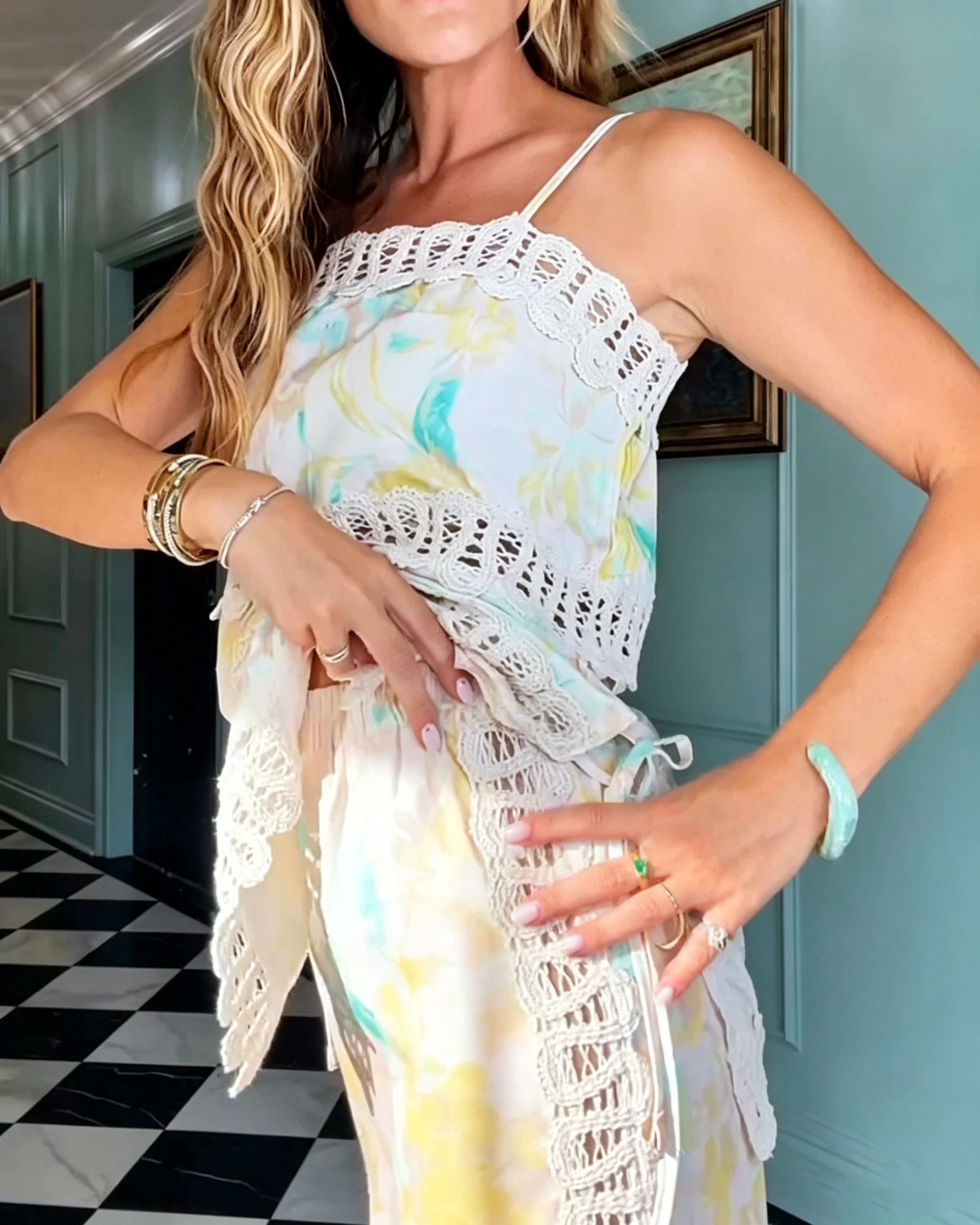 Women's Crochet Trim Spaghetti Strap Tank & Side Tie Wide Leg Pants Set, Watercolor Print Boho Vacation Two Piece Set