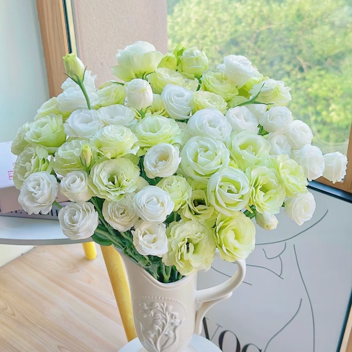 Lisianthus-color green