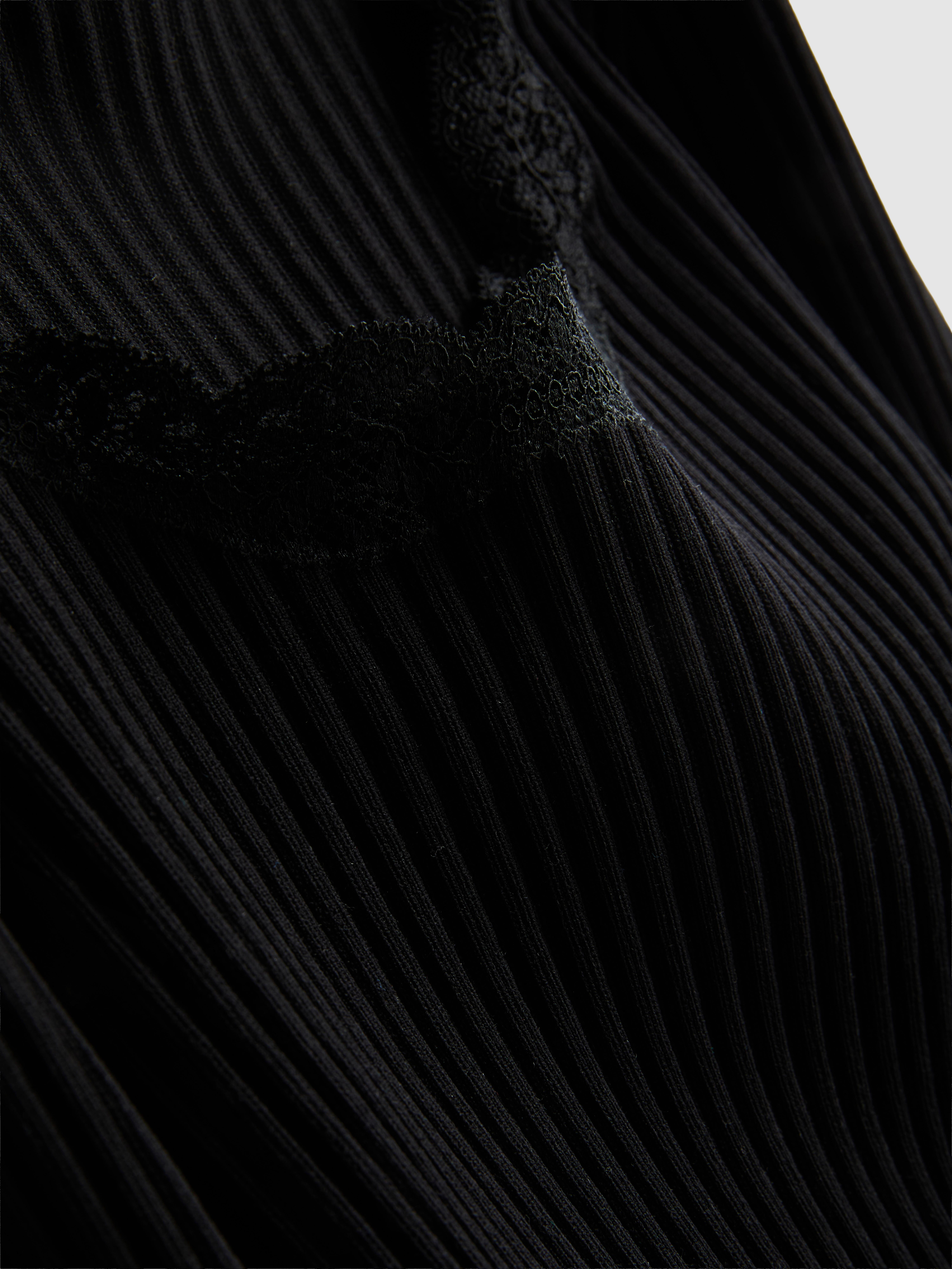 Ribbed Long-Sleeve Squareneck Top - Black