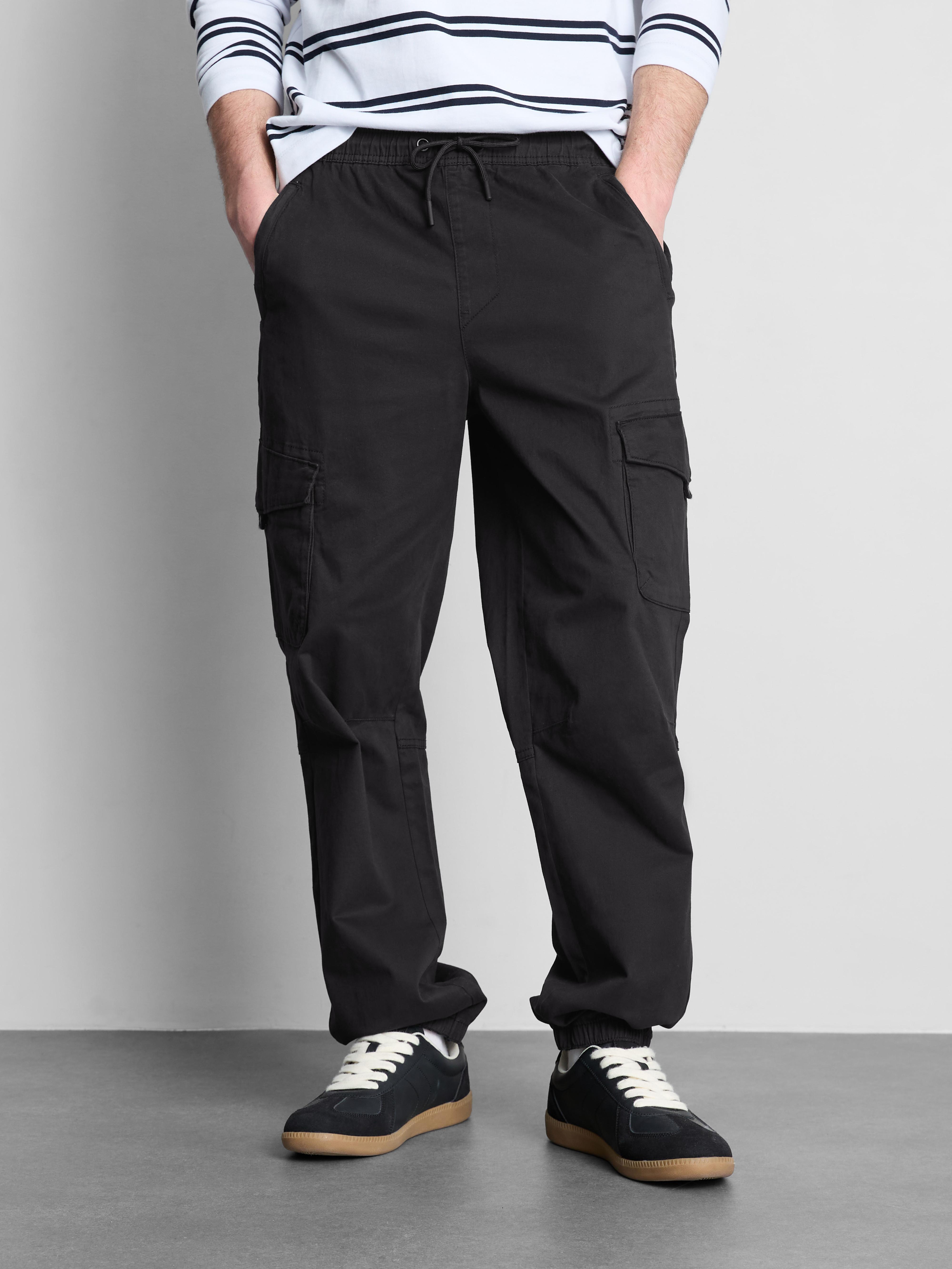 Cuffed Cargo Joggers - Black