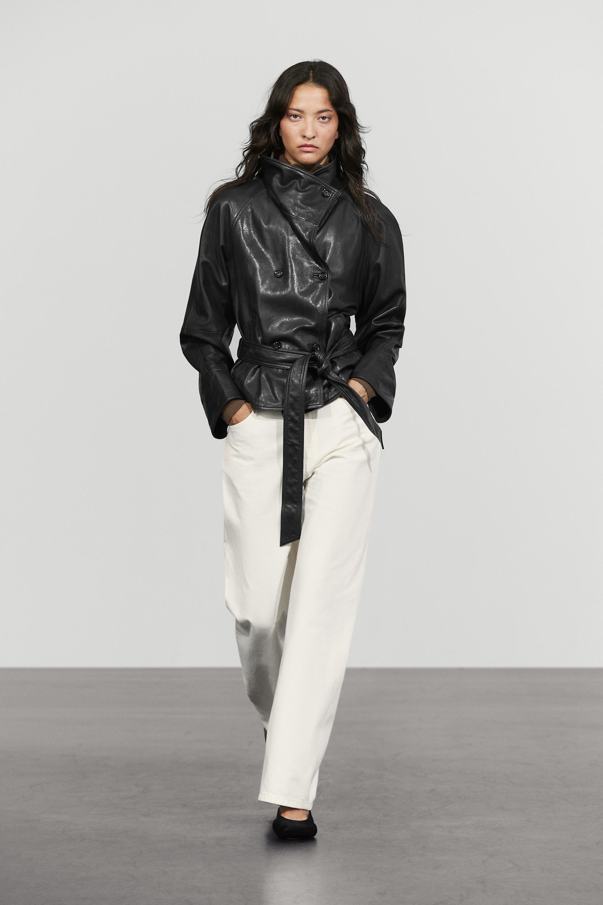 Short leather jacket with belt - BLACK
