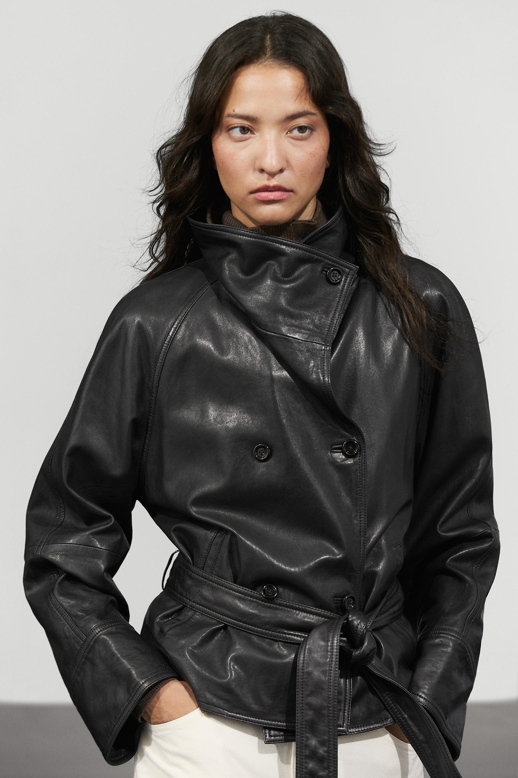 Short leather jacket with belt - BLACK
