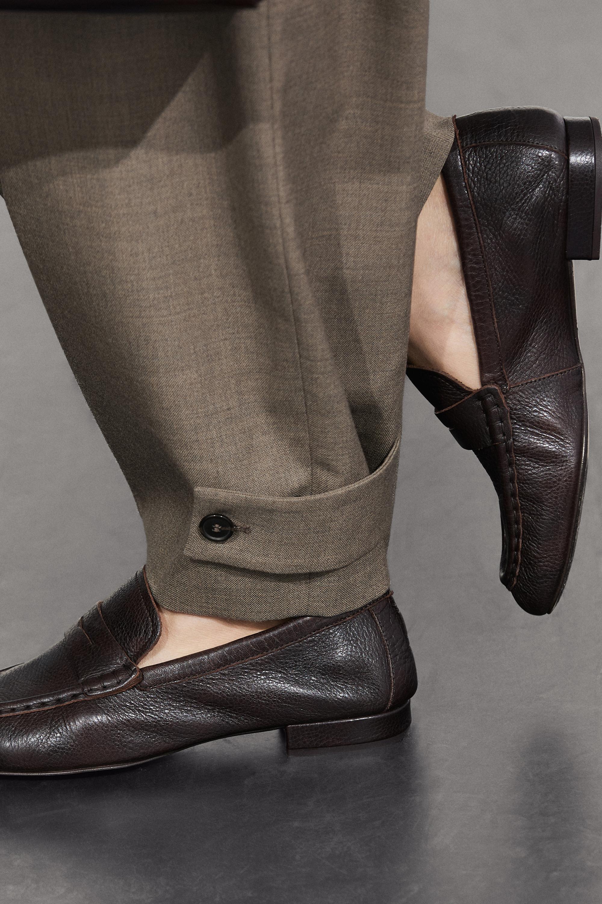 100% wool darted pants with buttoned hem detail - Sand
