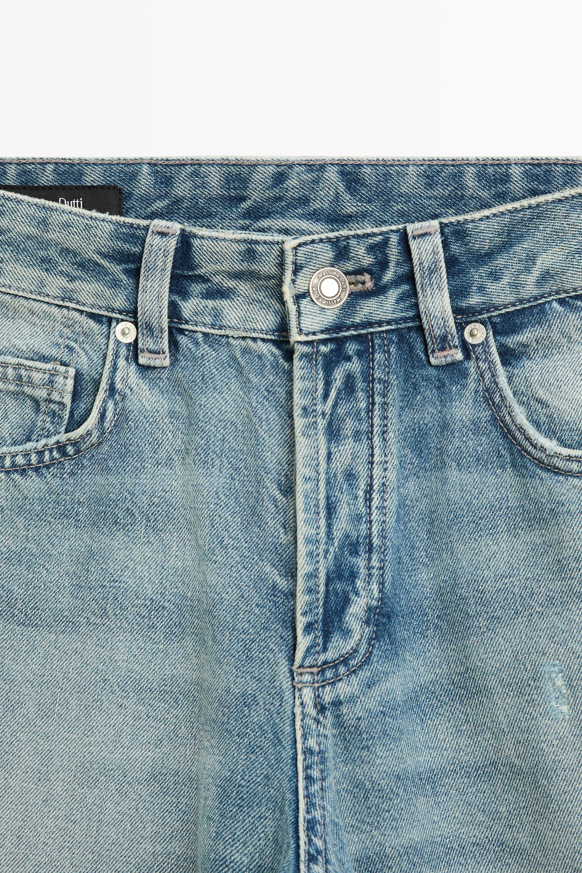 Mid-waist stovepipe jeans with frayed hems - Light Blue