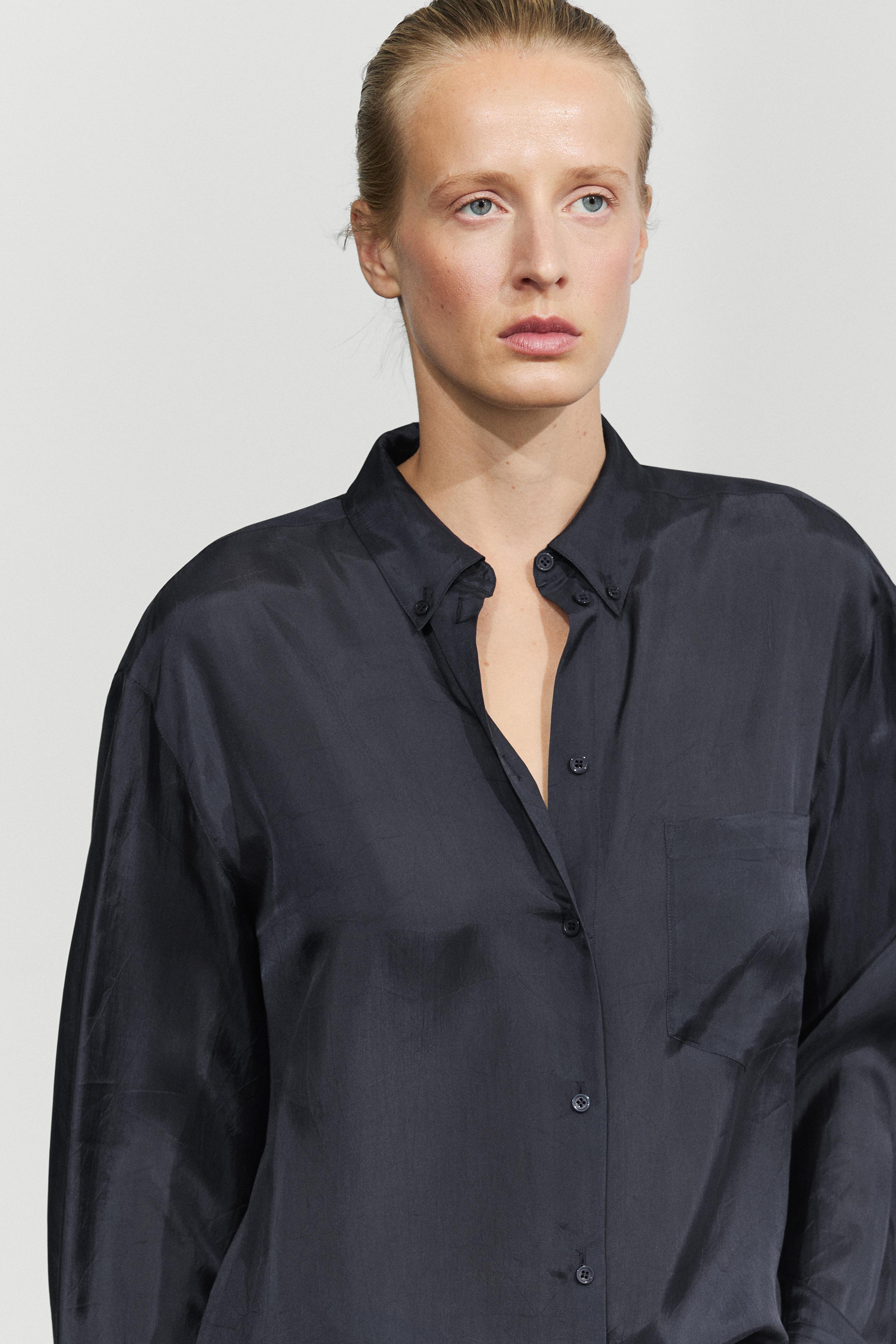Flowing shirt with pocket detail - NAVY BLUE