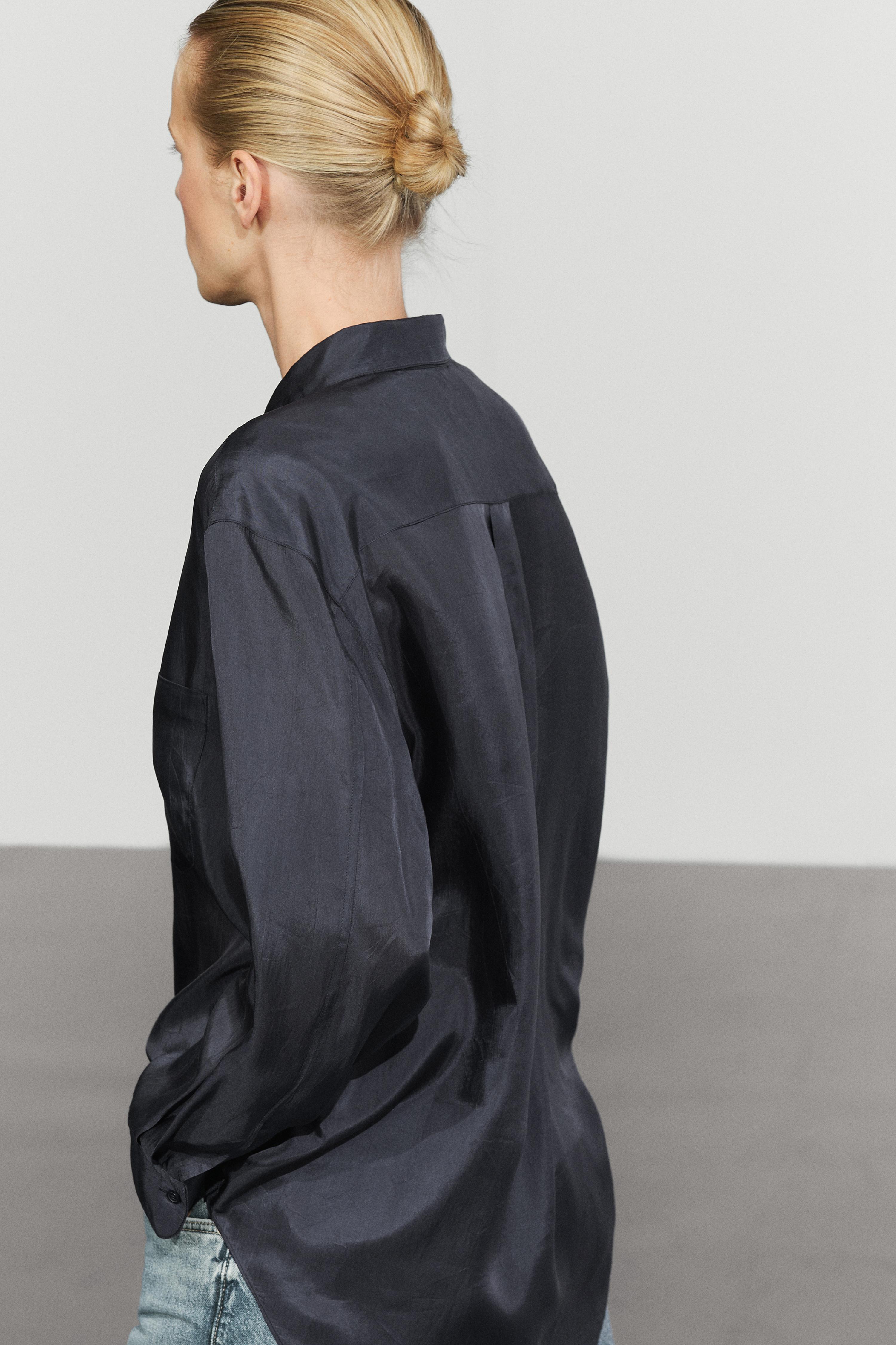 Flowing shirt with pocket detail - NAVY BLUE