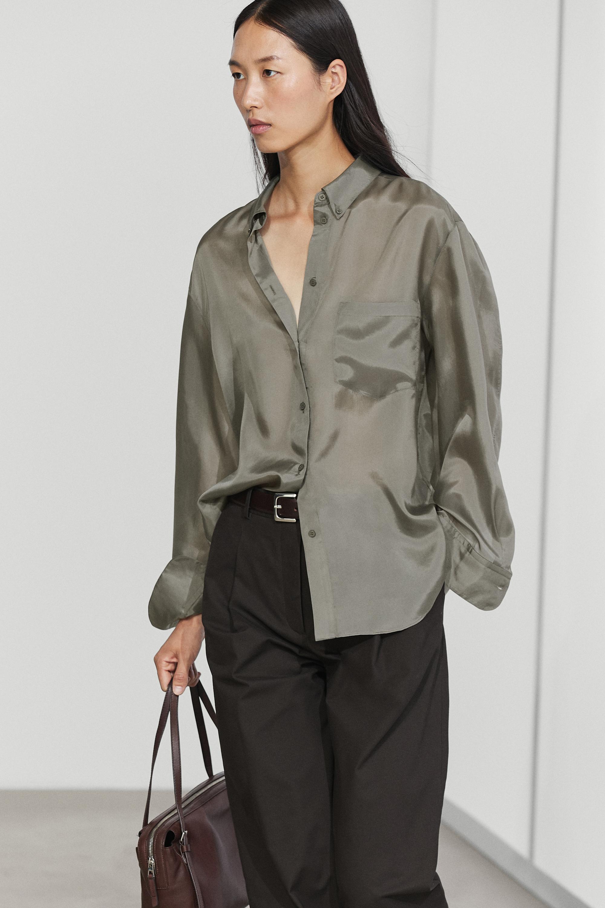 Flowing shirt with pocket detail - Greyish green