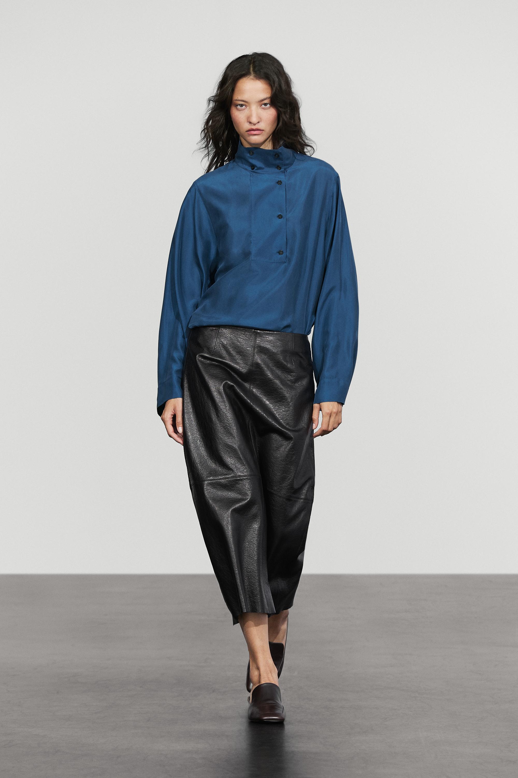 100% mulberry silk blouse with stand collar - BLUE