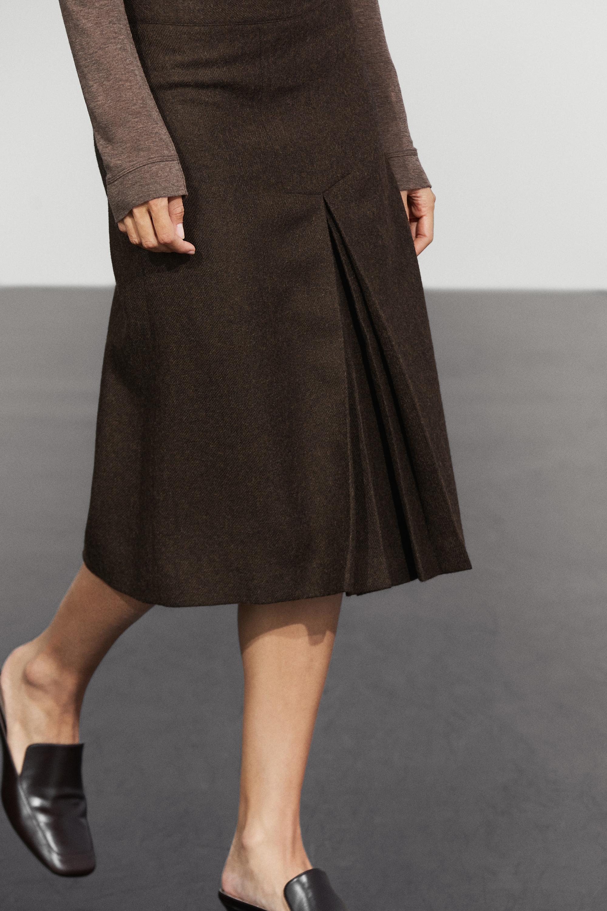 Midi skirt with split detail - BROWN