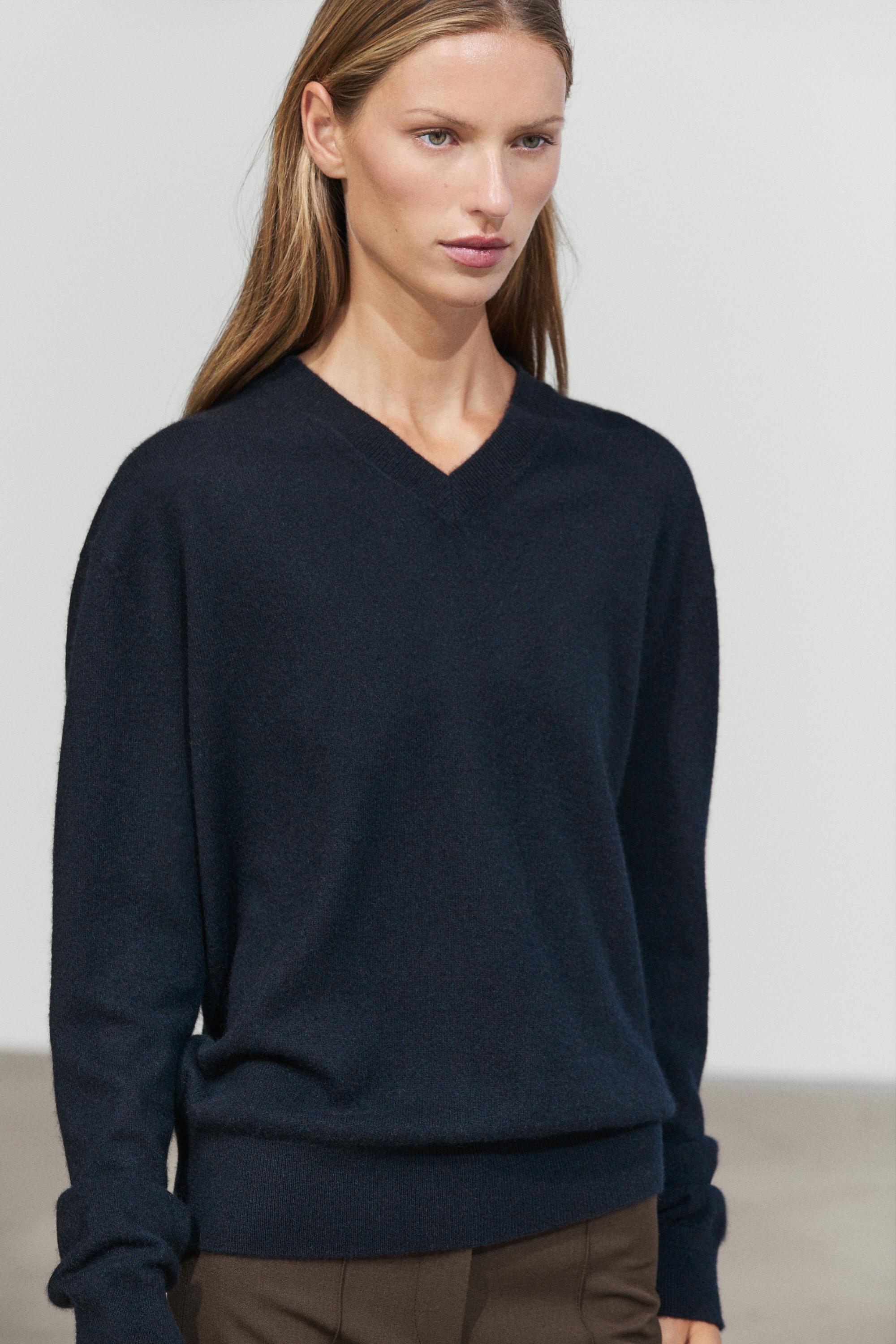 100% cashmere knit sweater - DEEP BLUE