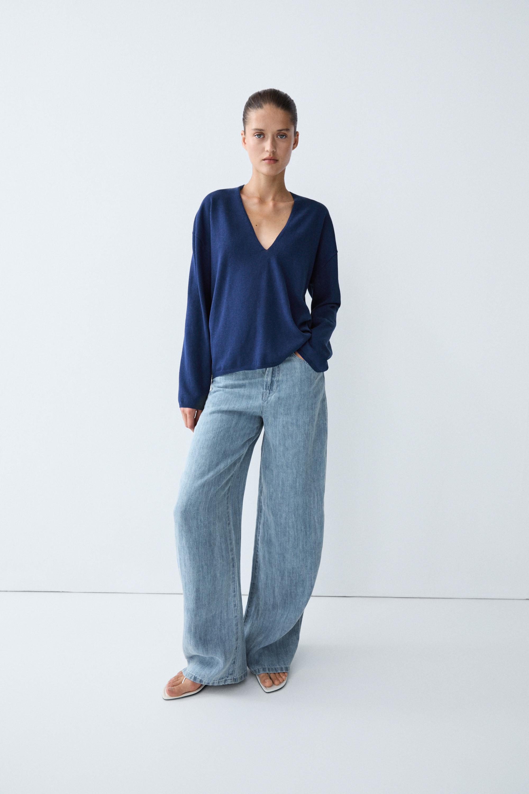 Striped V-neck knit sweater - NAVY BLUE