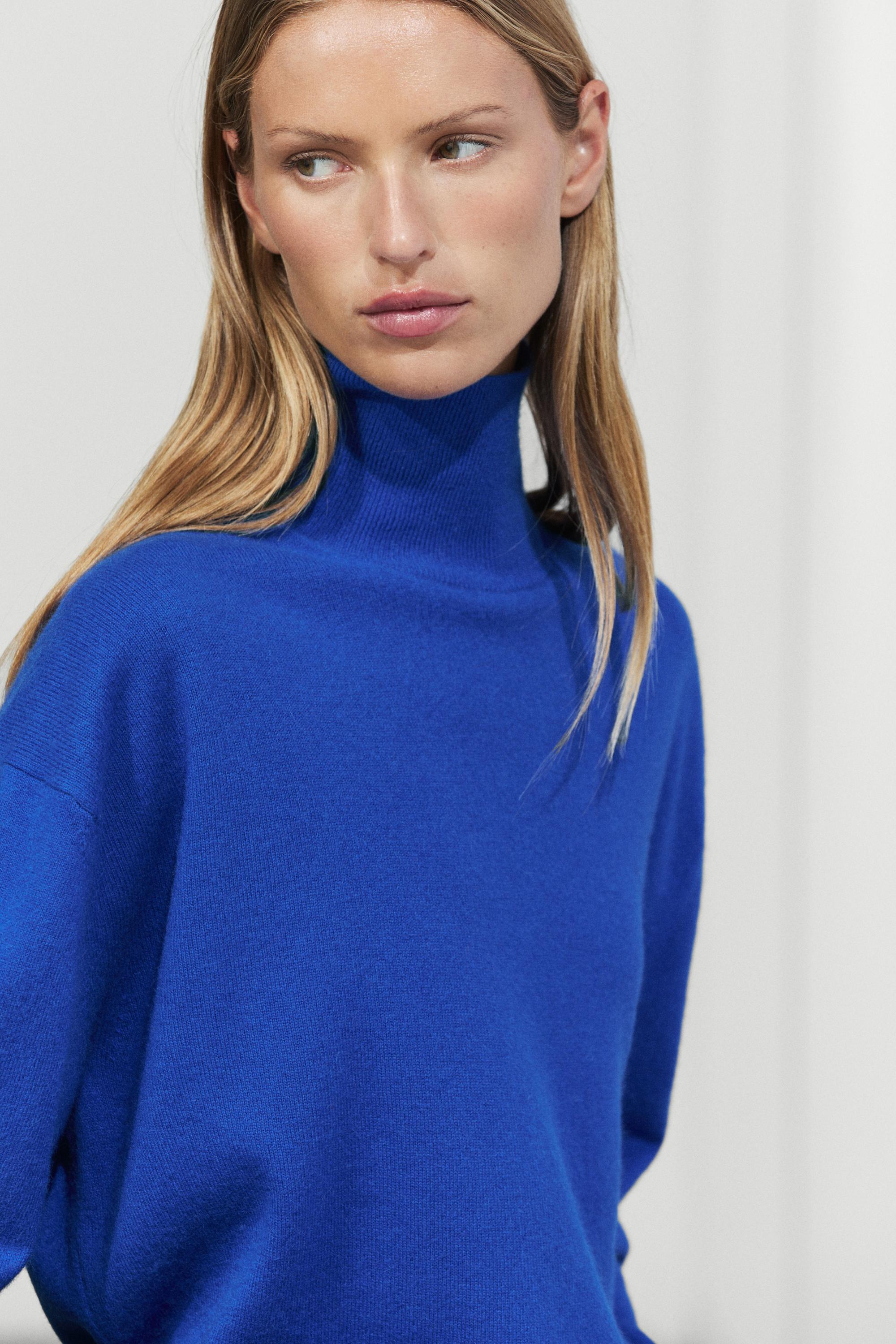 100% cashmere high neck knit sweater - DEEP BLUE