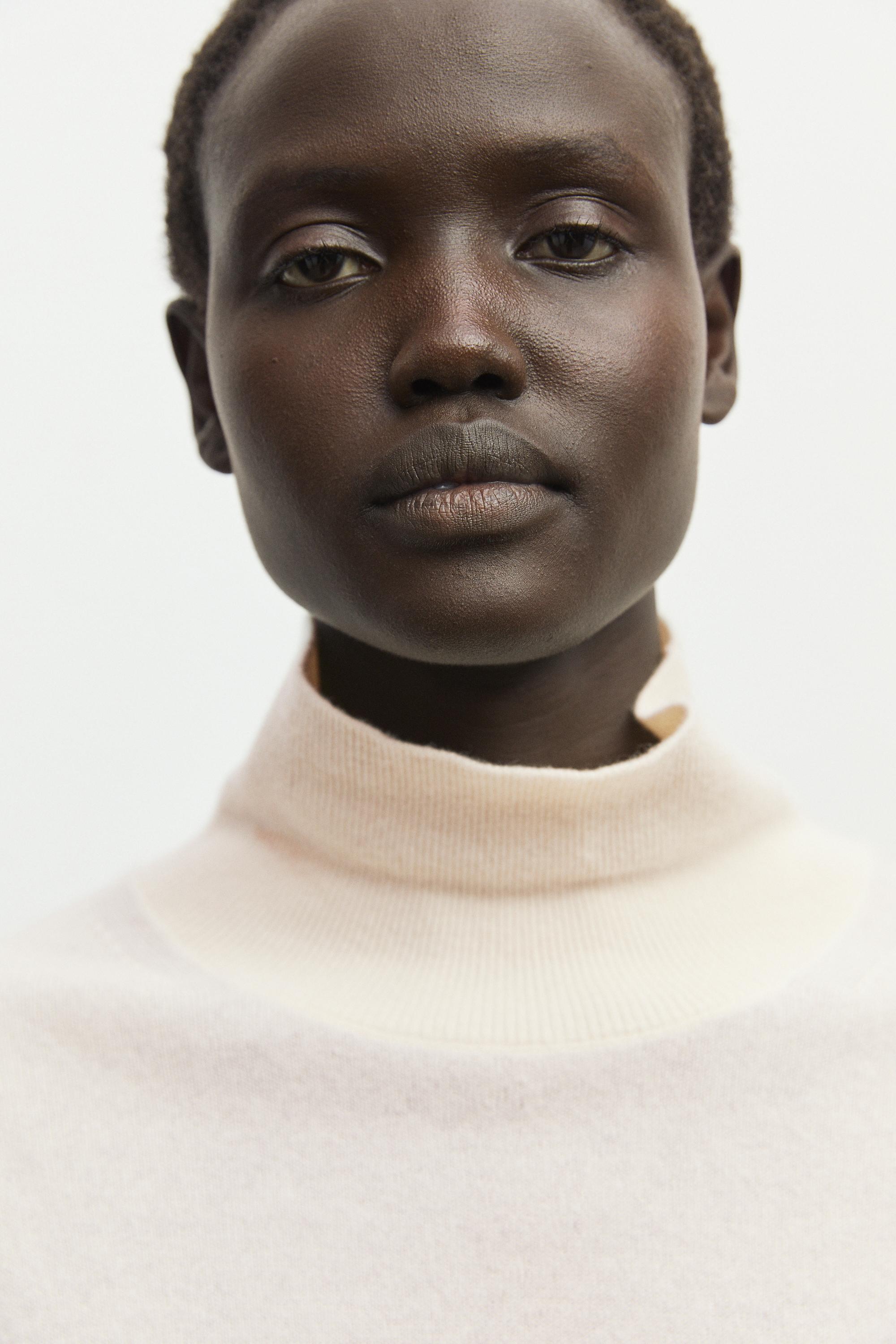 100% cashmere high neck knit sweater - CREAM
