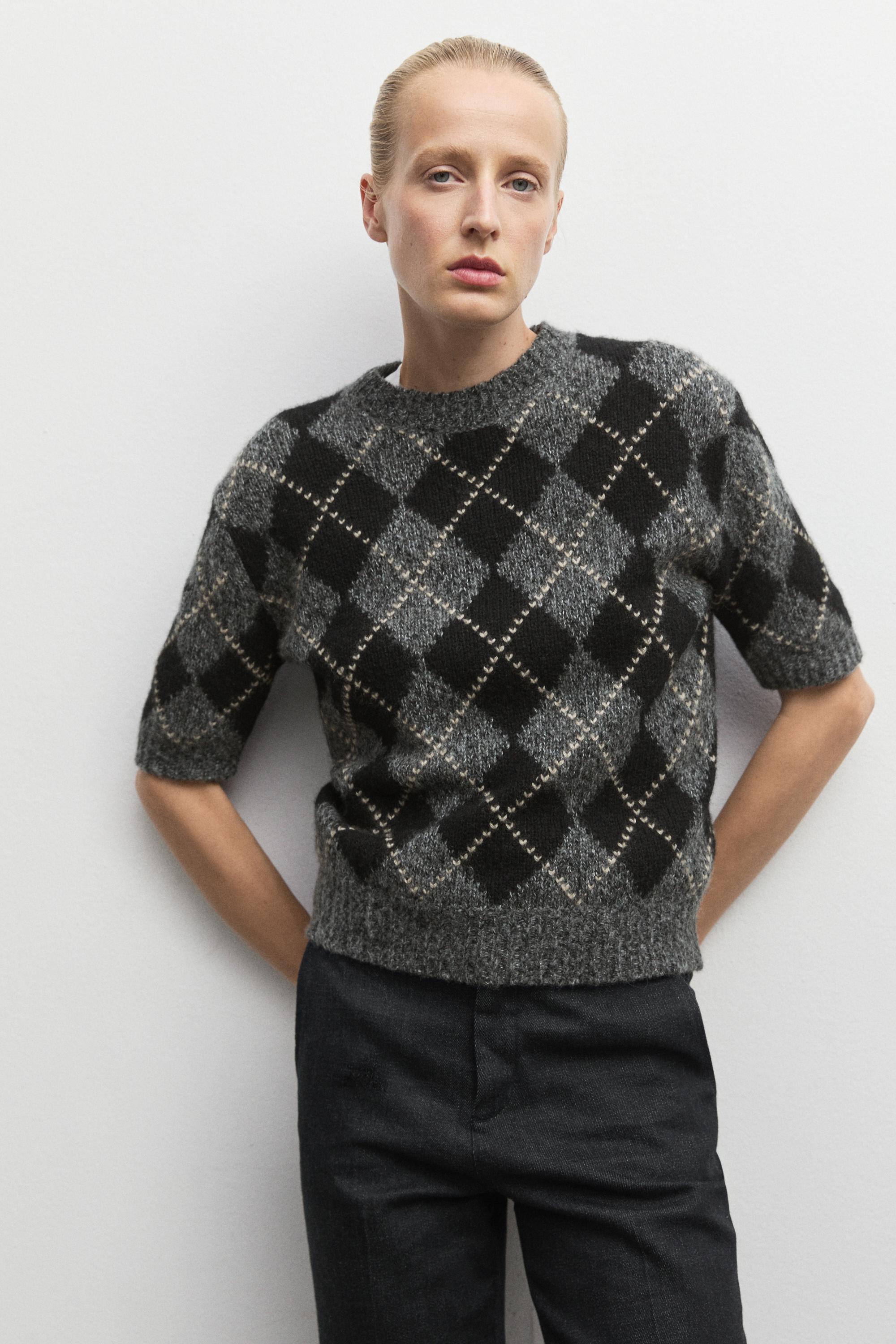 Cashmere-blend short sleeve argyle knit sweater - GREY
