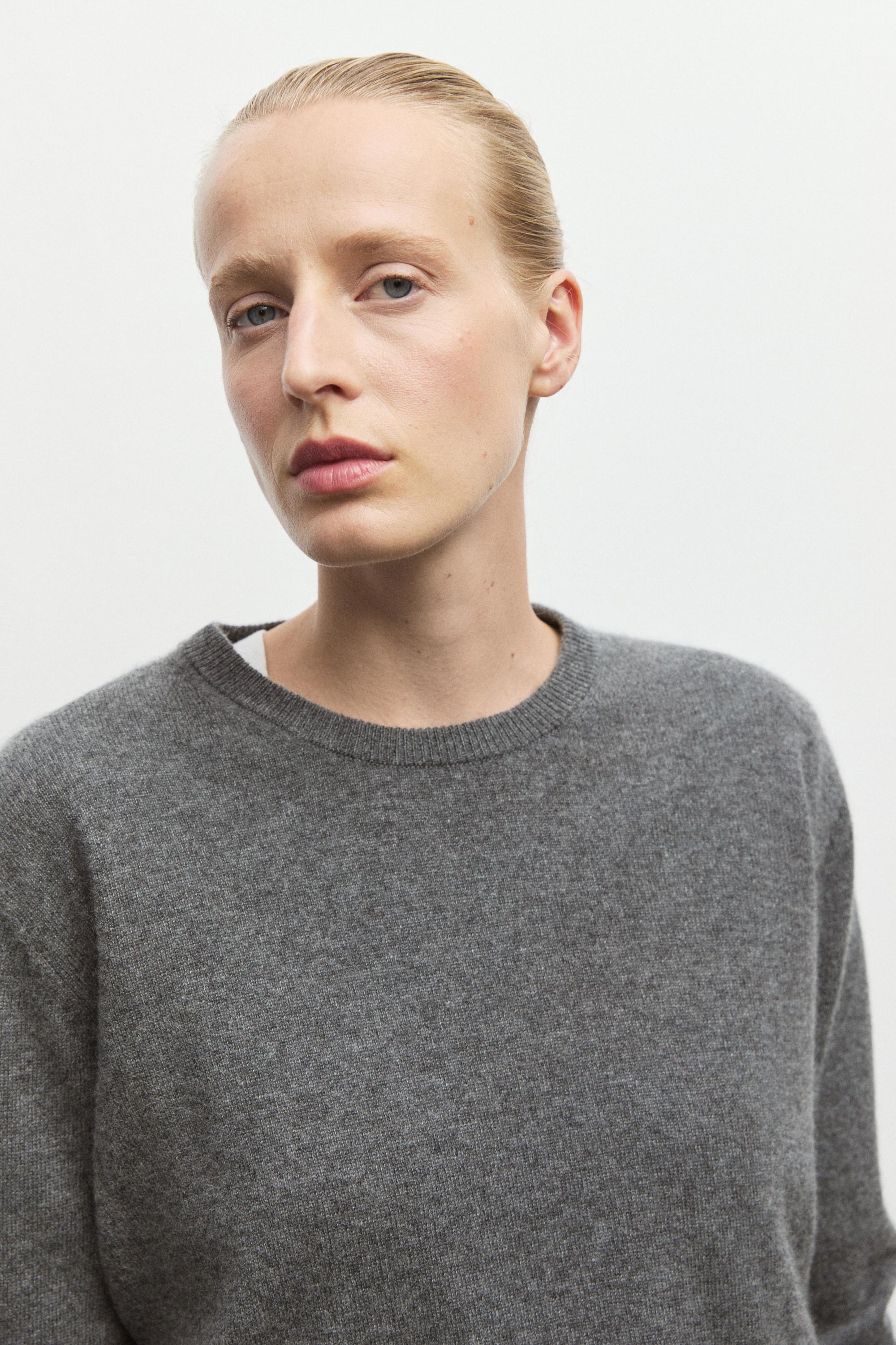 100% cashmere long sleeve sweater - GREY