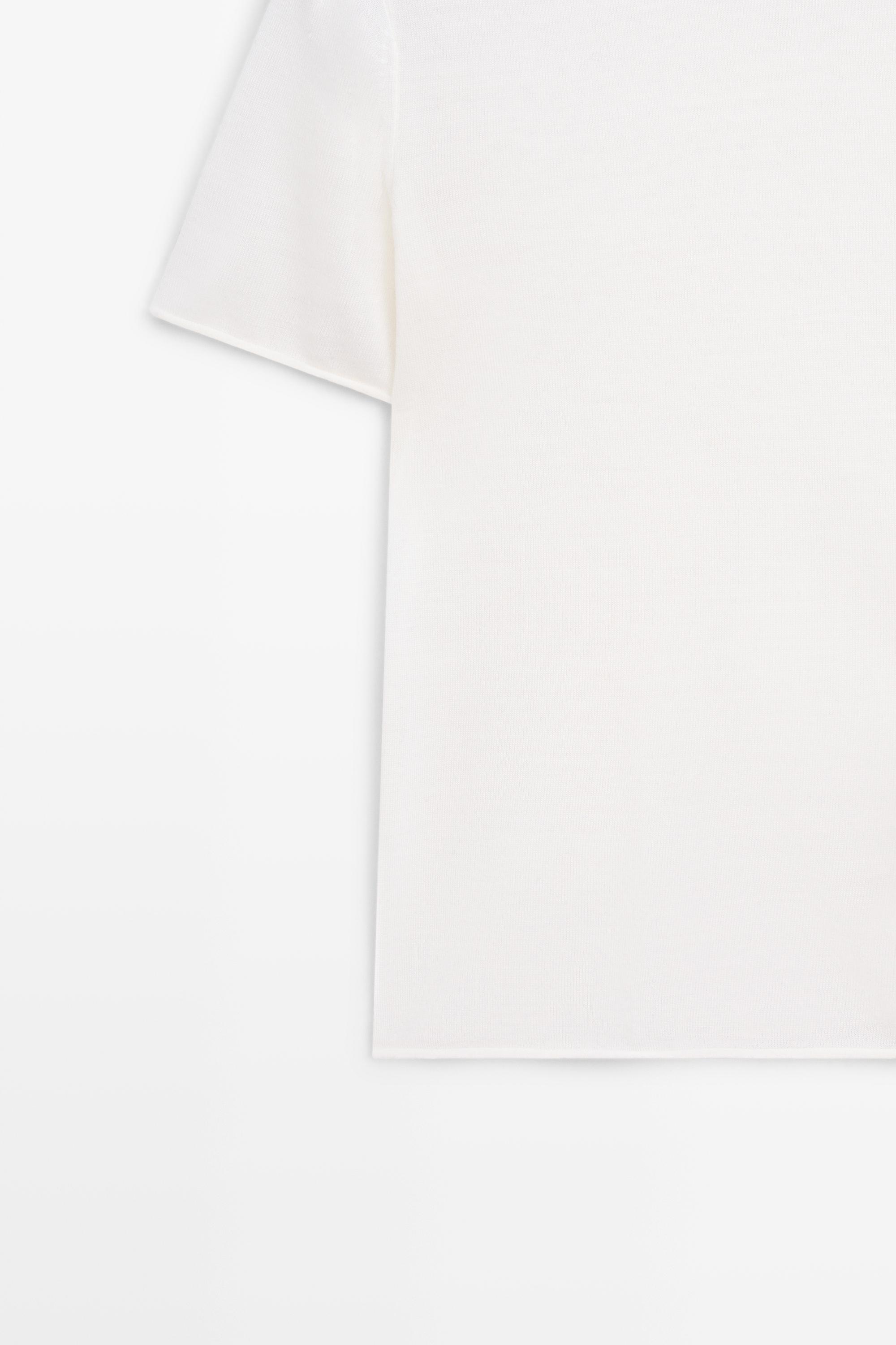Short sleeve turtleneck knit sweater - CREAM