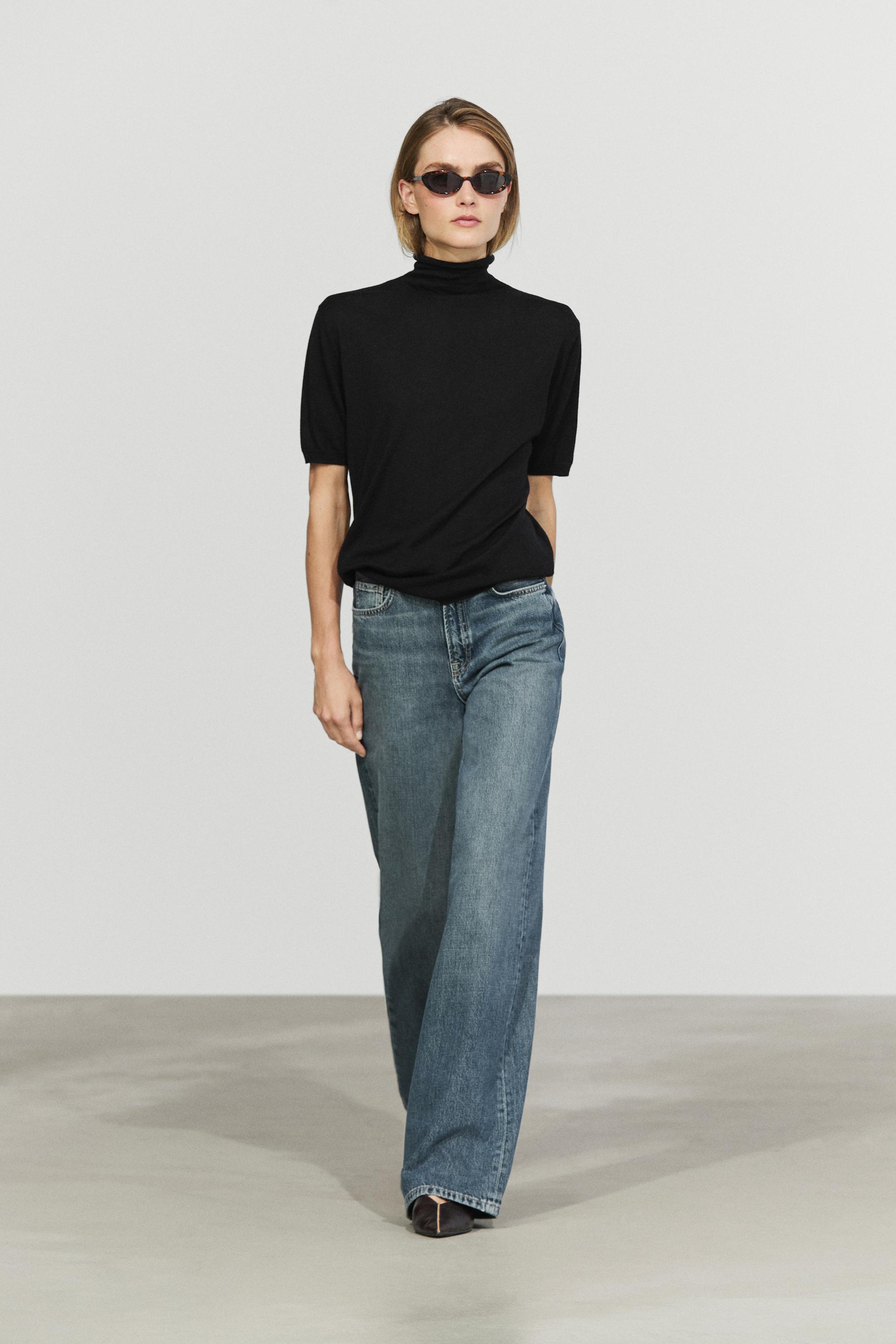 Short sleeve turtleneck knit sweater - BLACK