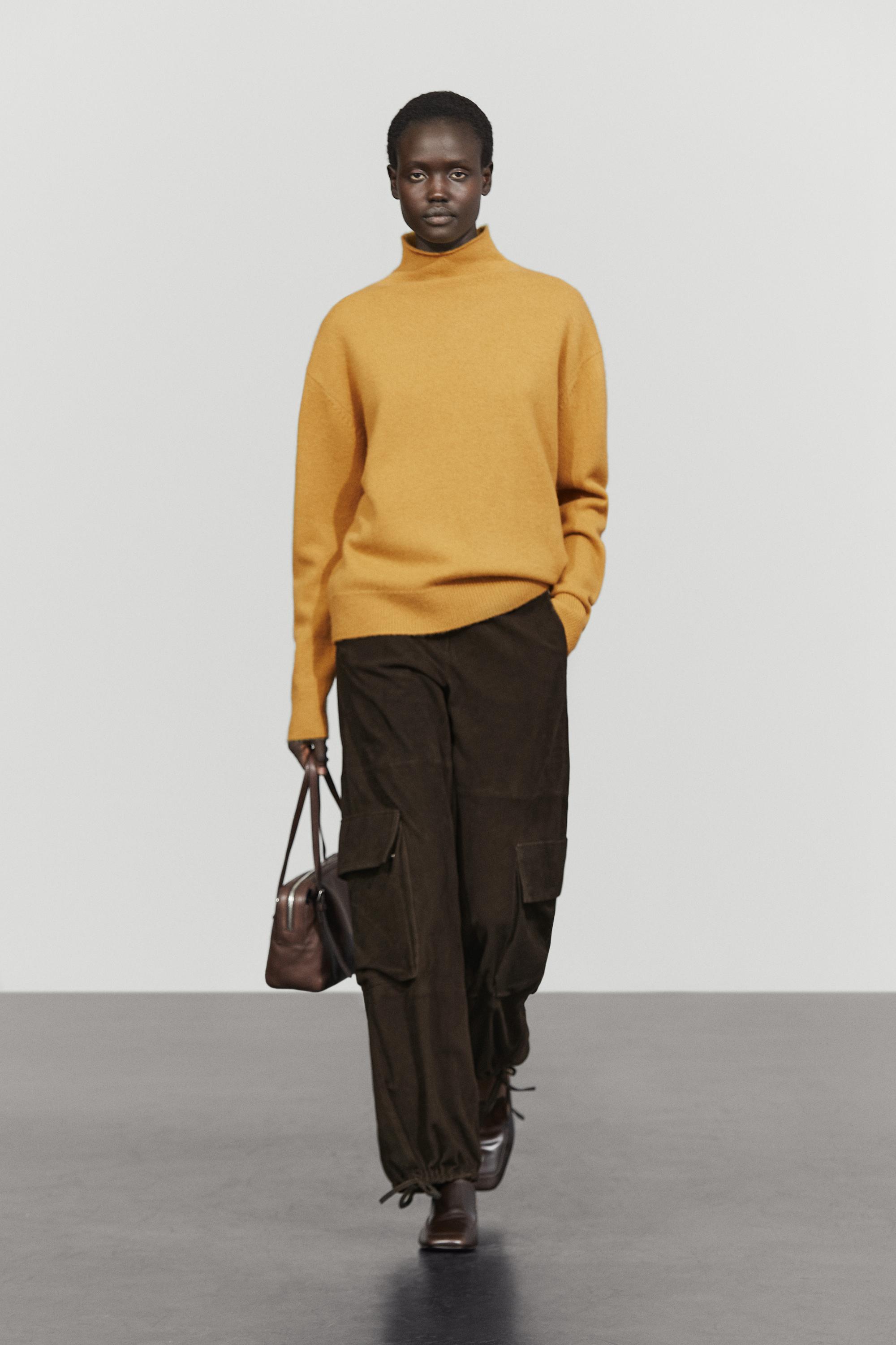 100% cashmere oversize knit sweater - MUSTARD YELLOW