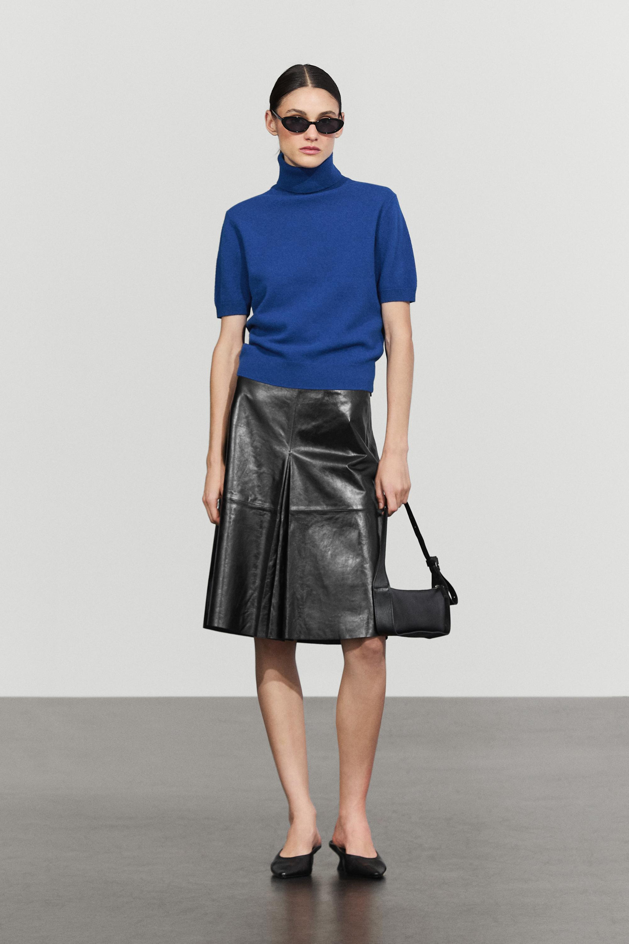 Short sleeve turtleneck knit sweater - DEEP BLUE