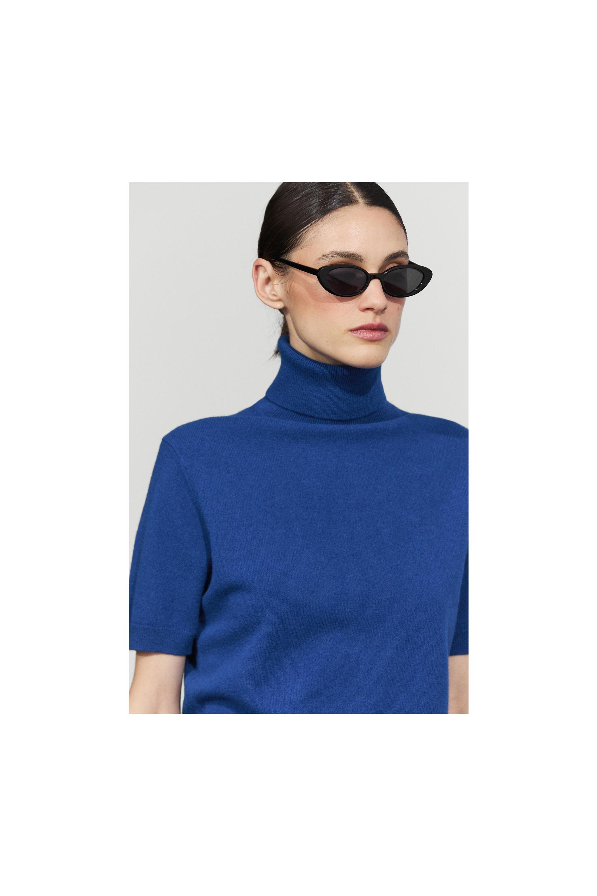 Short sleeve turtleneck knit sweater - DEEP BLUE
