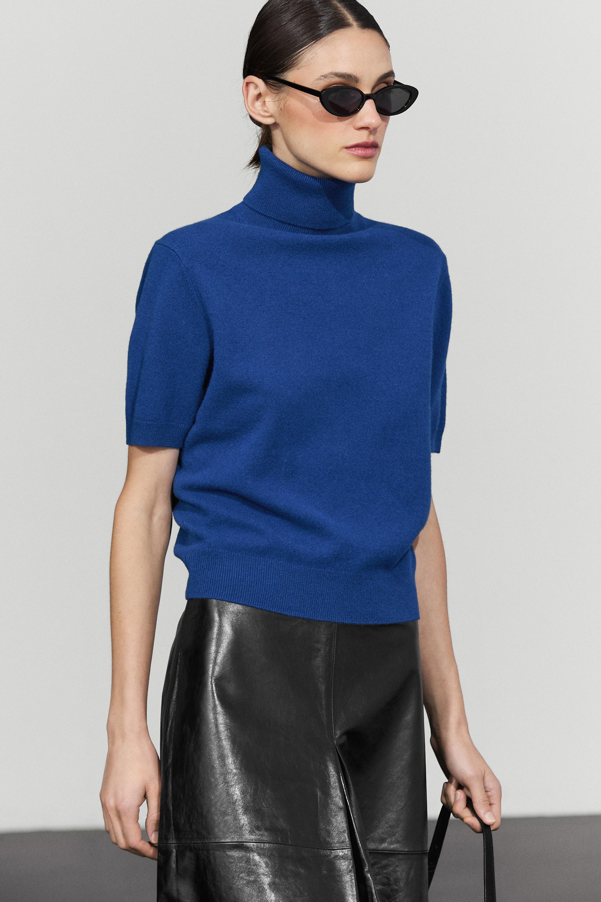 Short sleeve turtleneck knit sweater - DEEP BLUE