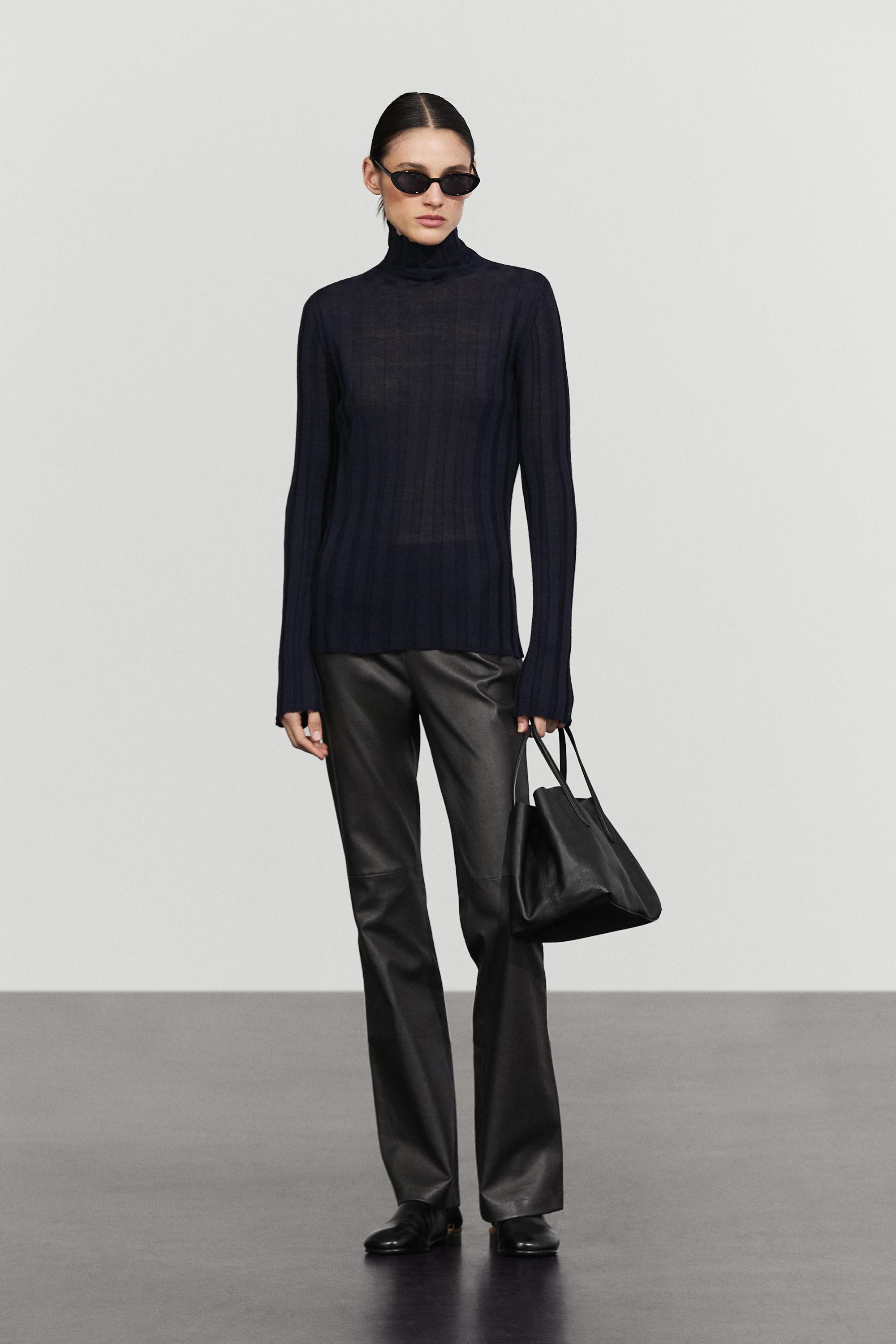 Ribbed mock turtleneck knit sweater - NAVY BLUE