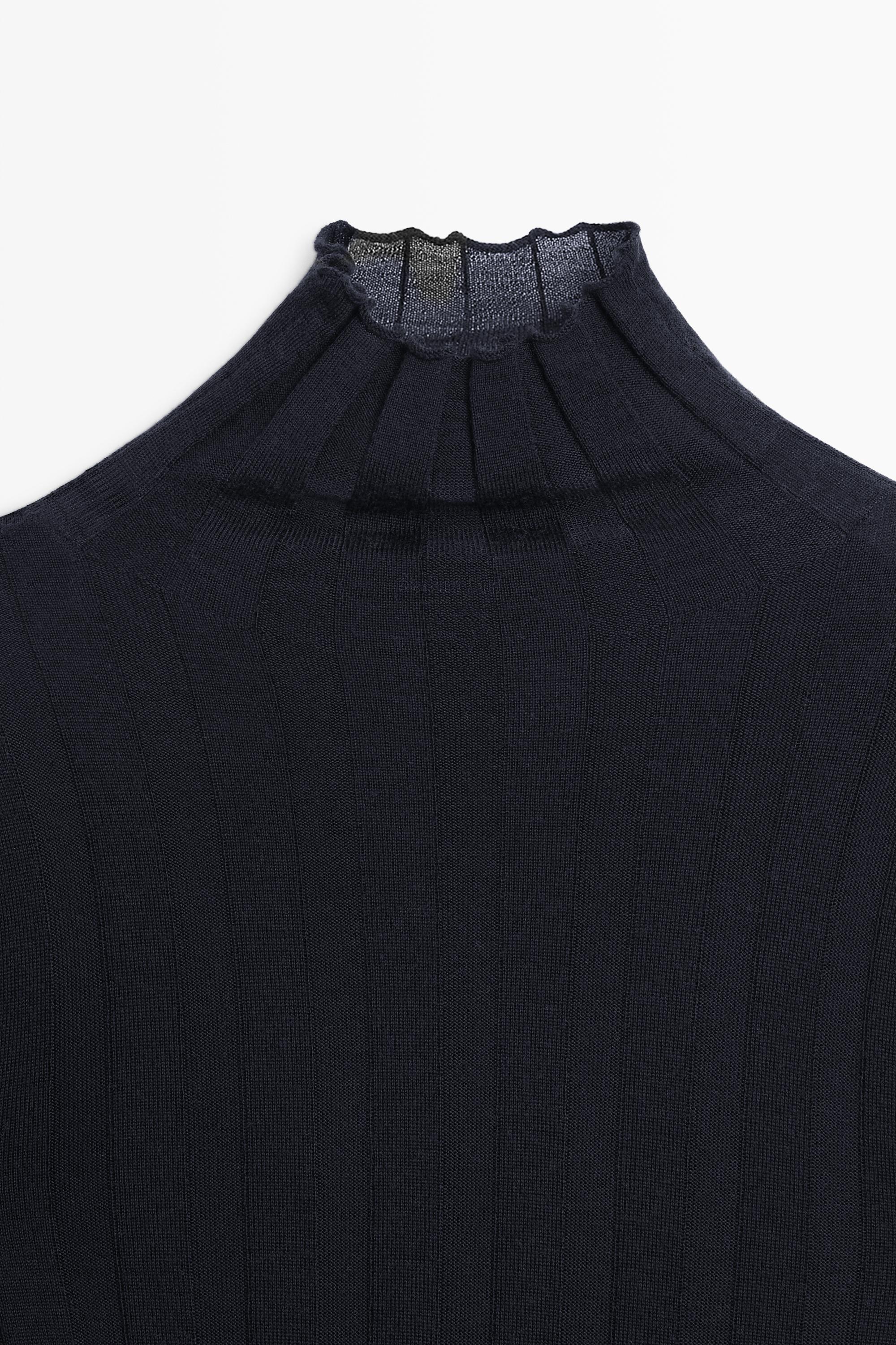 Ribbed mock turtleneck knit sweater - NAVY BLUE