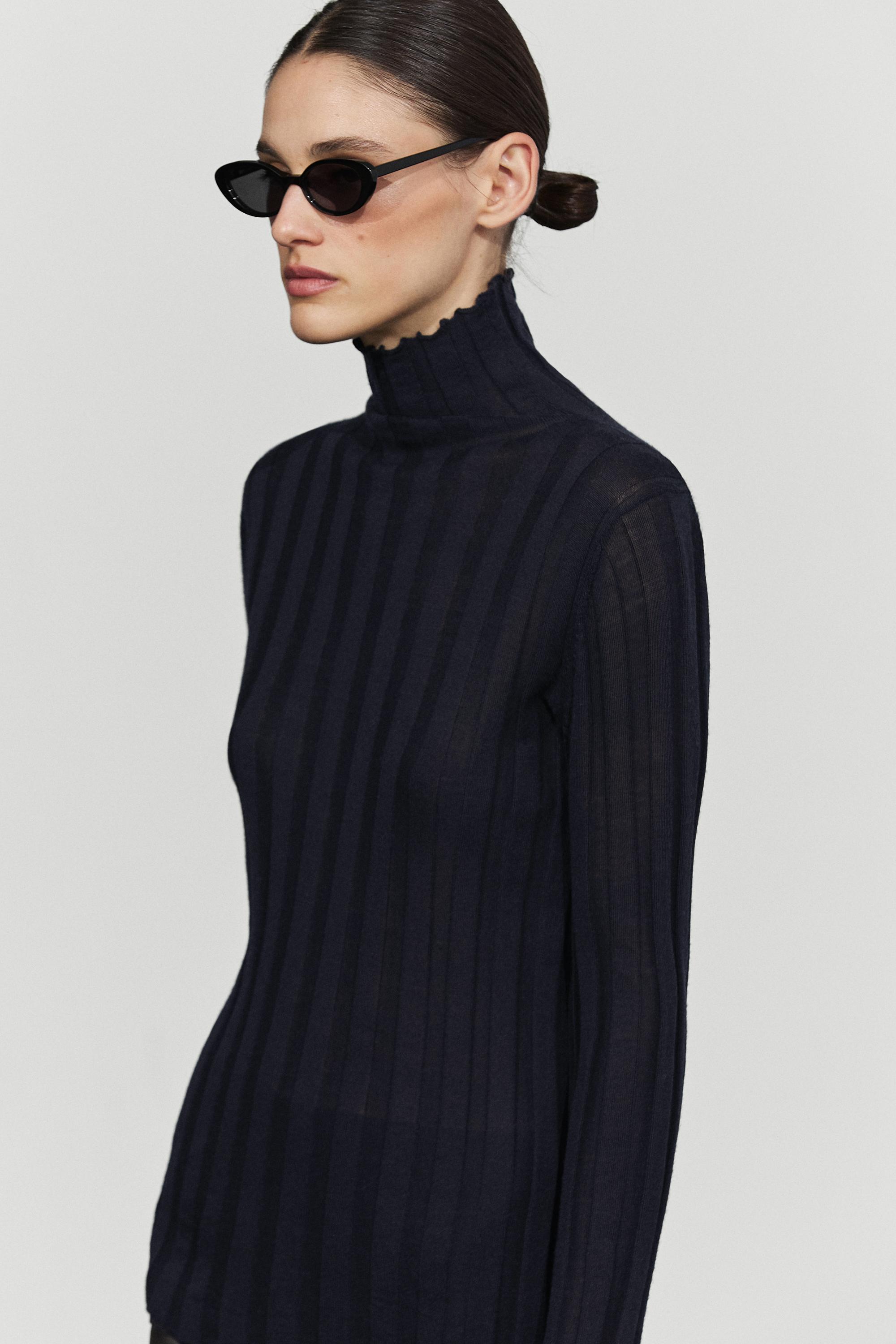 Ribbed mock turtleneck knit sweater - NAVY BLUE