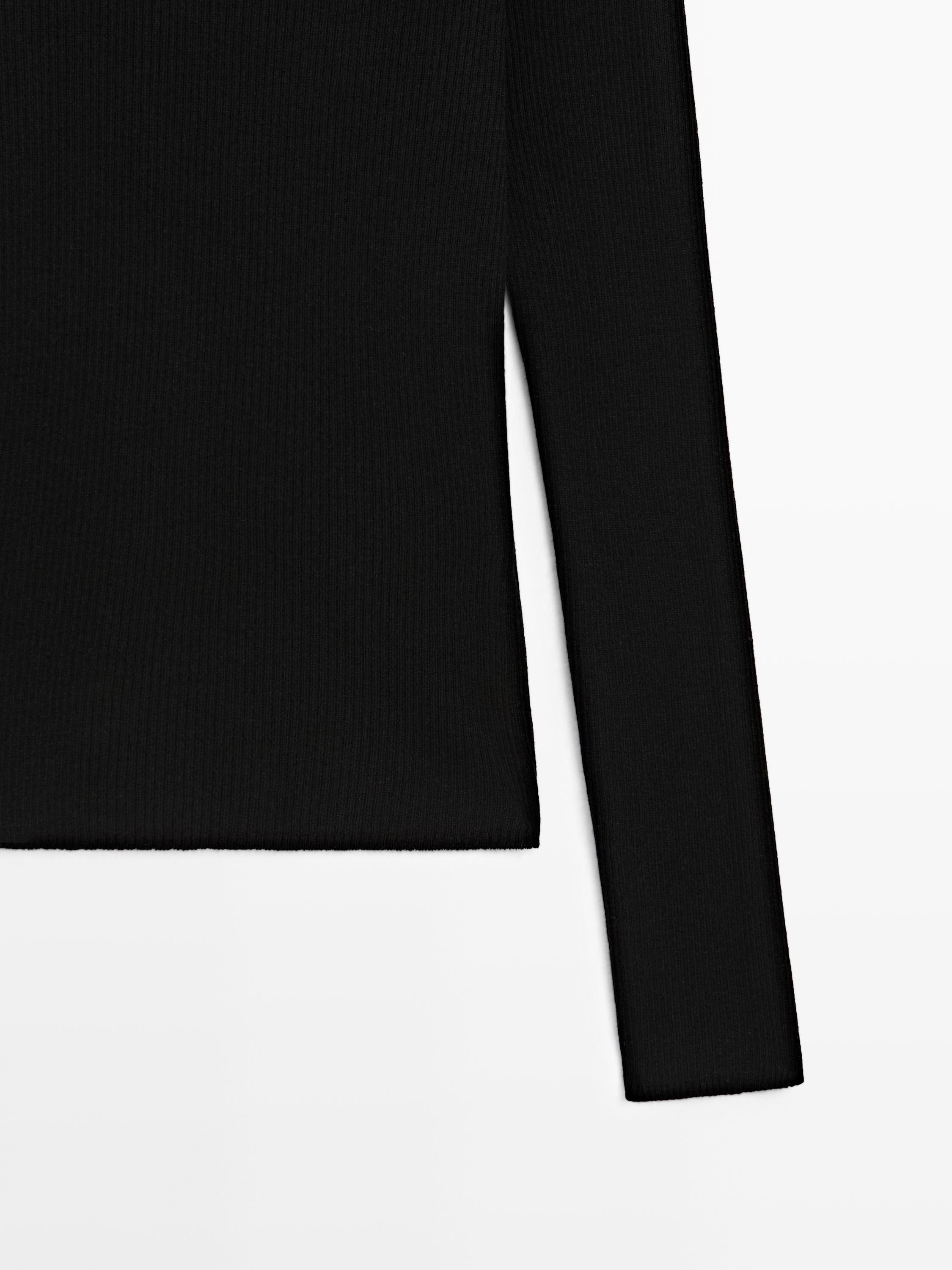 Ribbed knit round neck sweater - BLACK