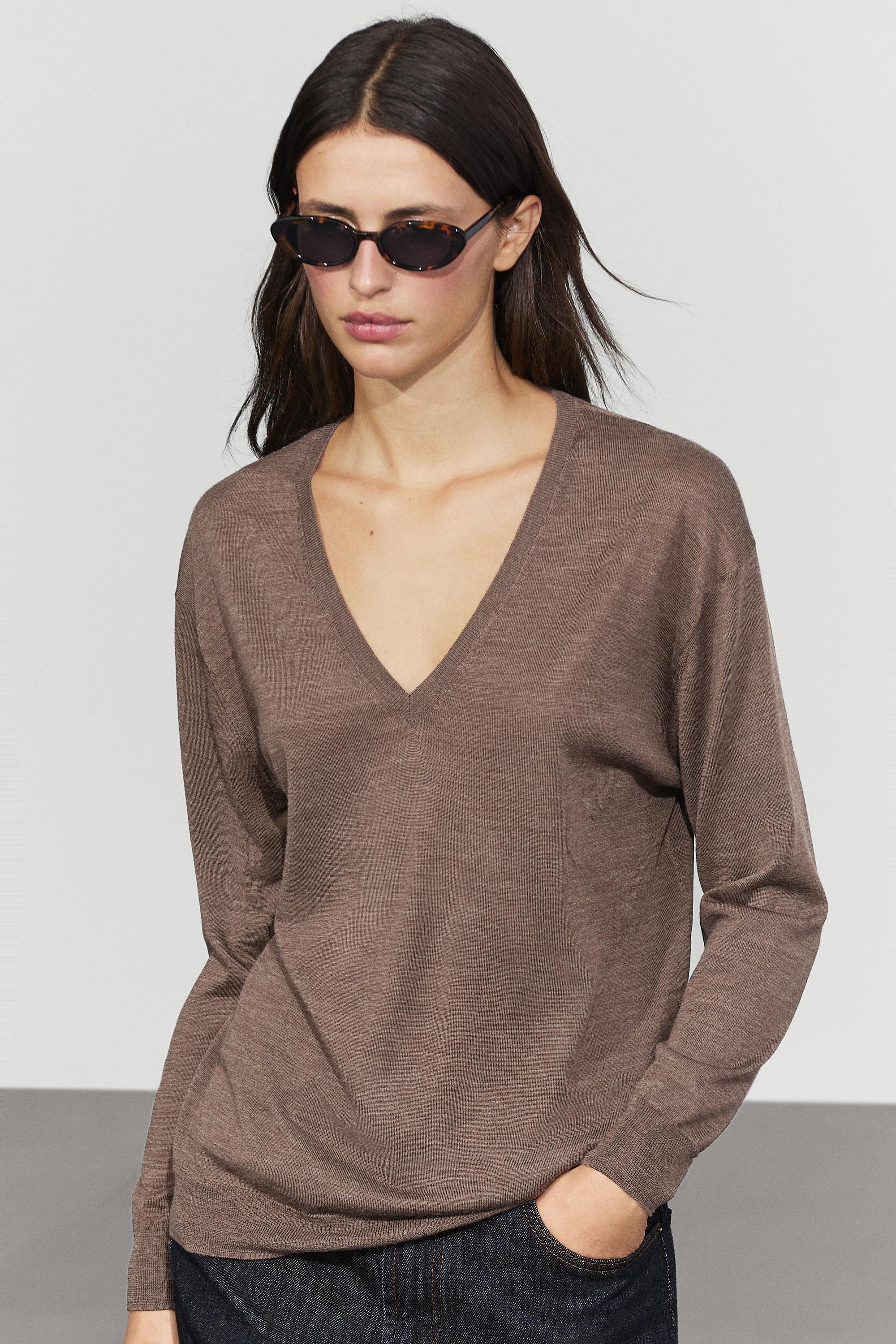 100% wool V-neck knit sweater - BROWN