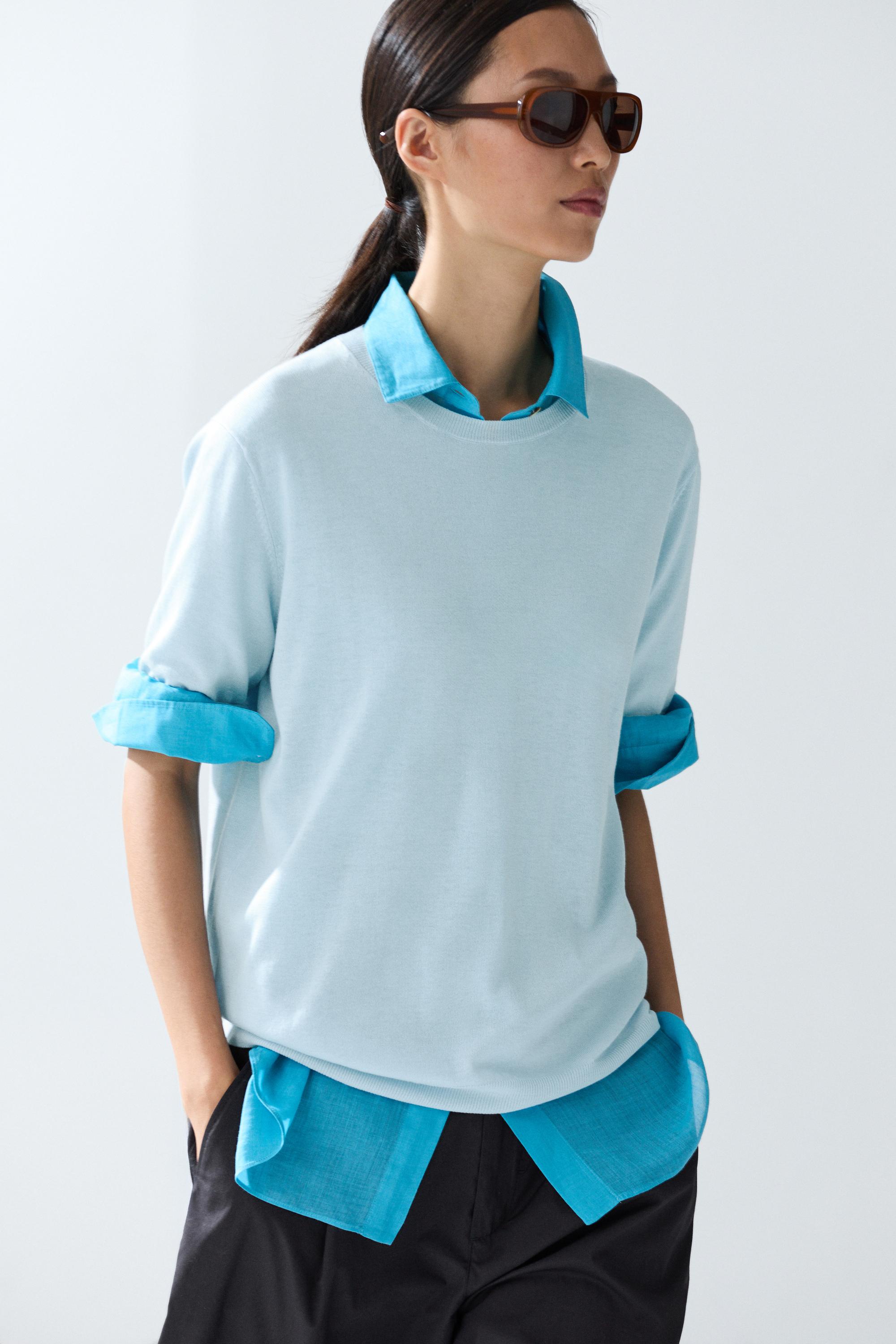 Short-sleeve fine-knit sweater - Light blue