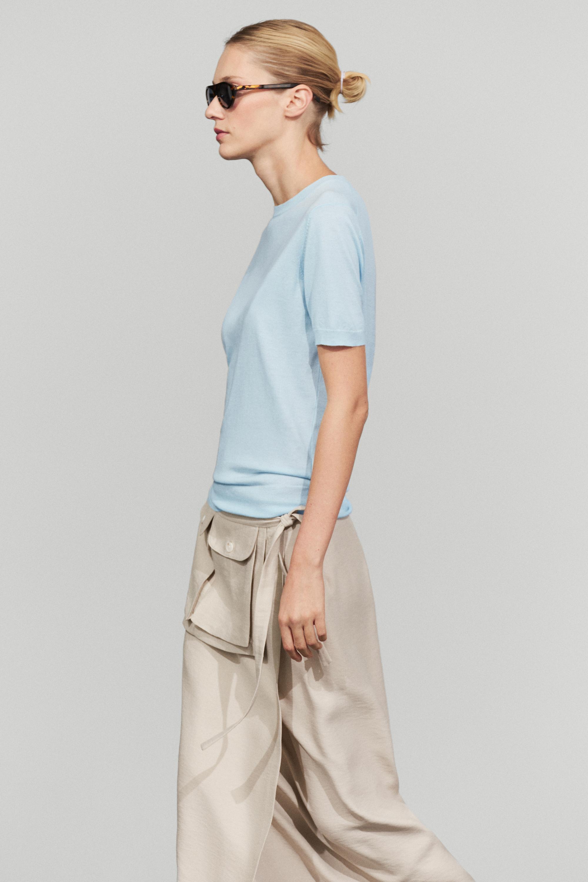 Short-sleeve fine-knit sweater - Light blue