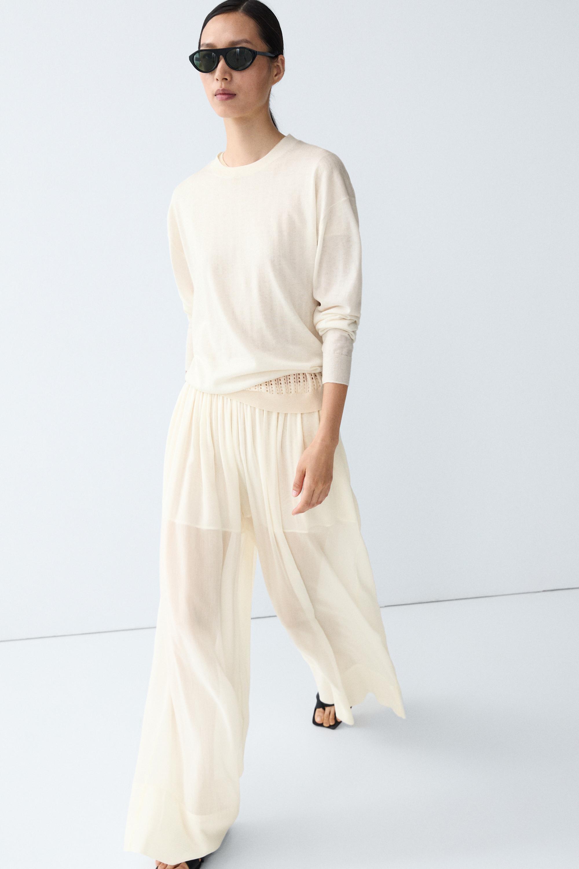 Fine knit round neck sweater - CREAM