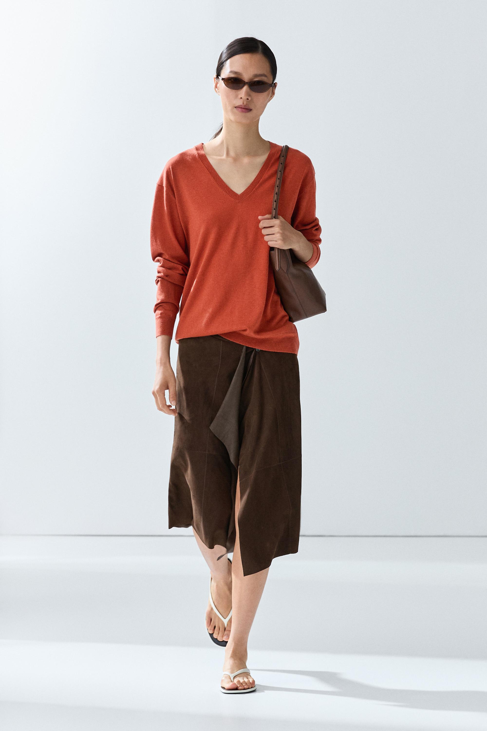 V-neck knit sweater - BURNT ORANGE